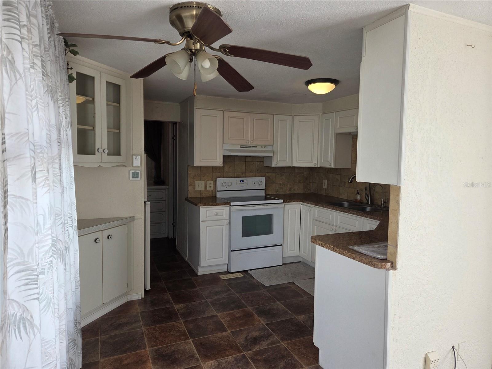 Image 7 of 12 For 3324 Laurel Oak Way