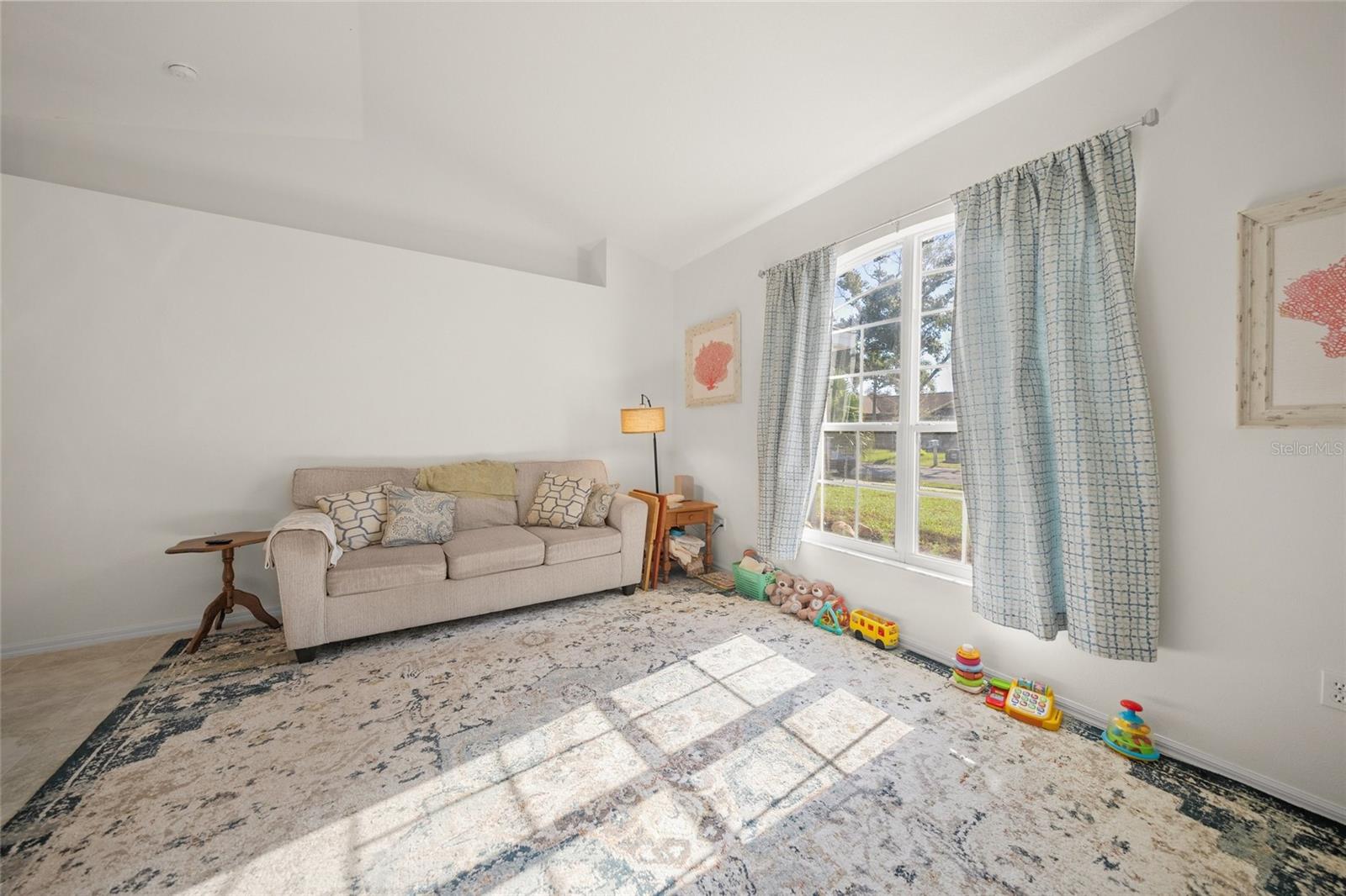Image 13 of 43 For 4140 Malden Drive