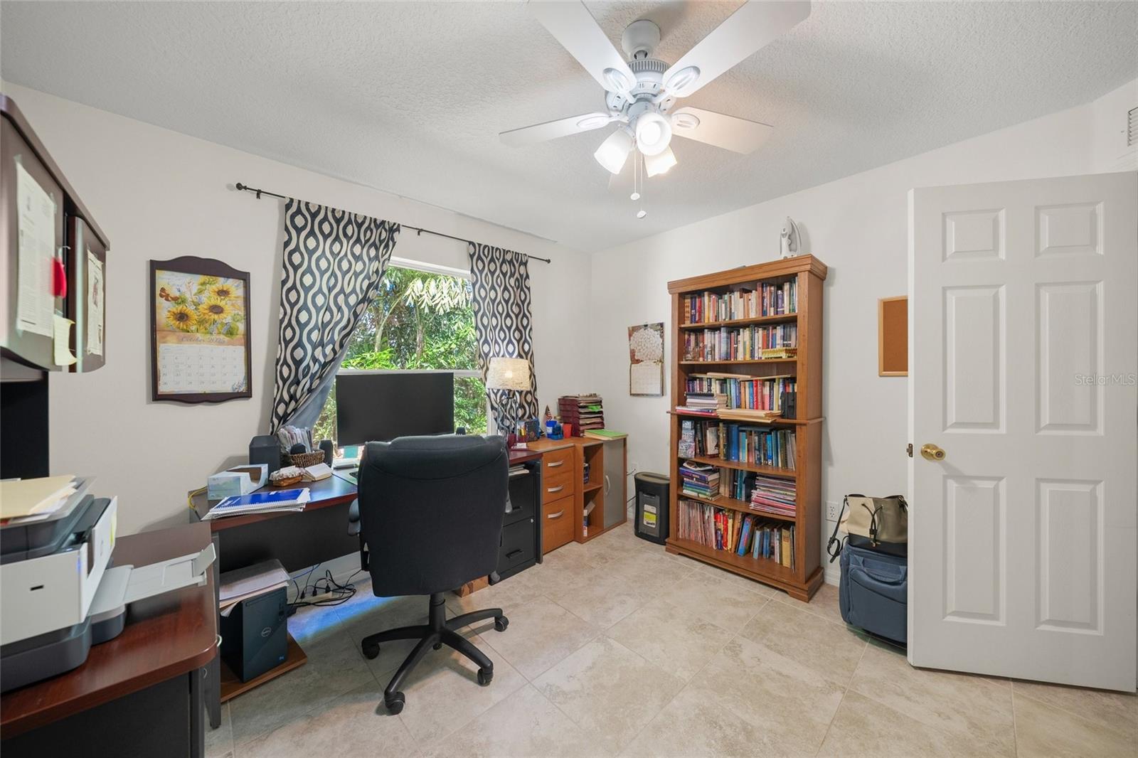 Image 27 of 43 For 4140 Malden Drive