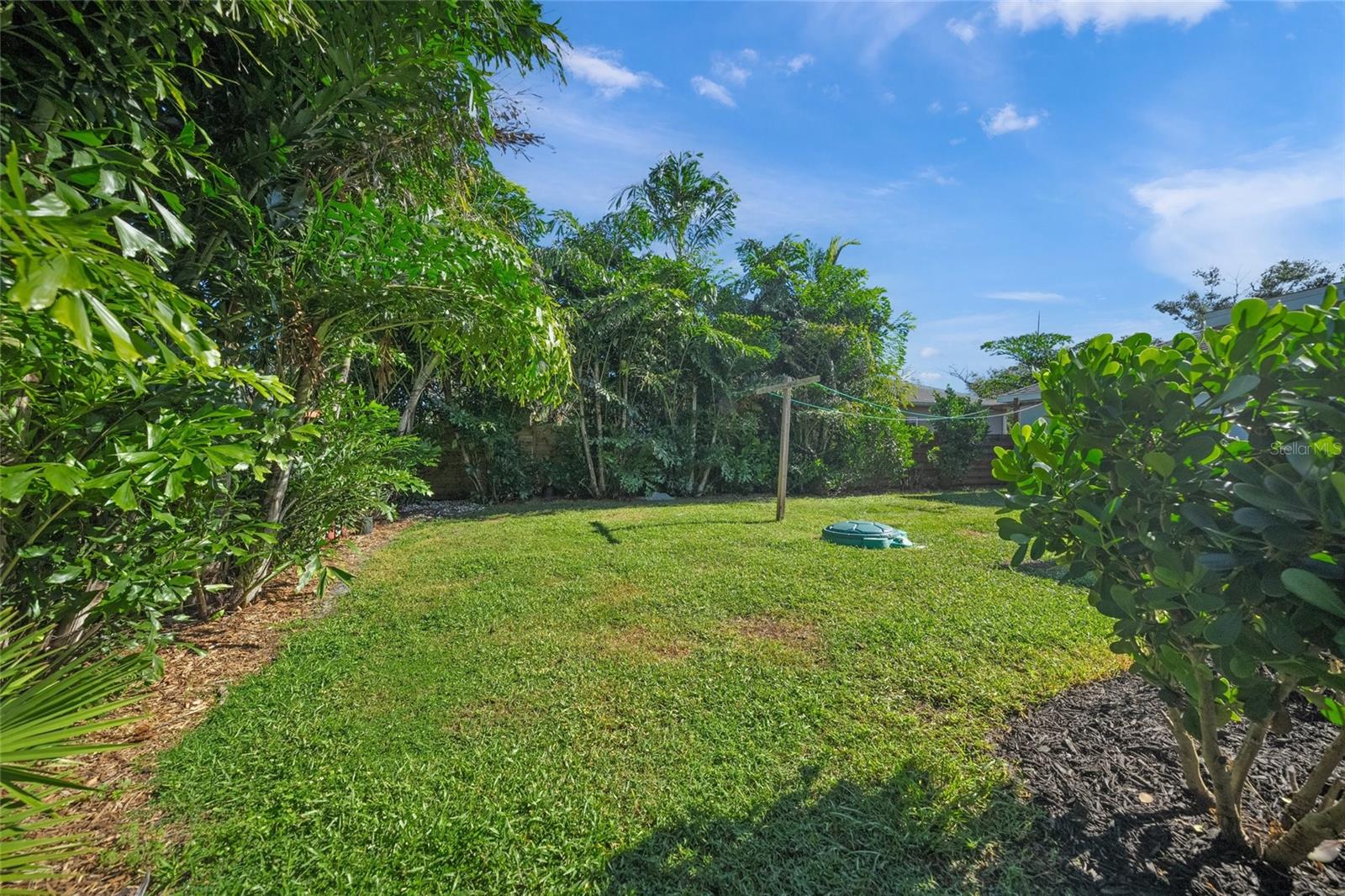 Image 31 of 43 For 4140 Malden Drive