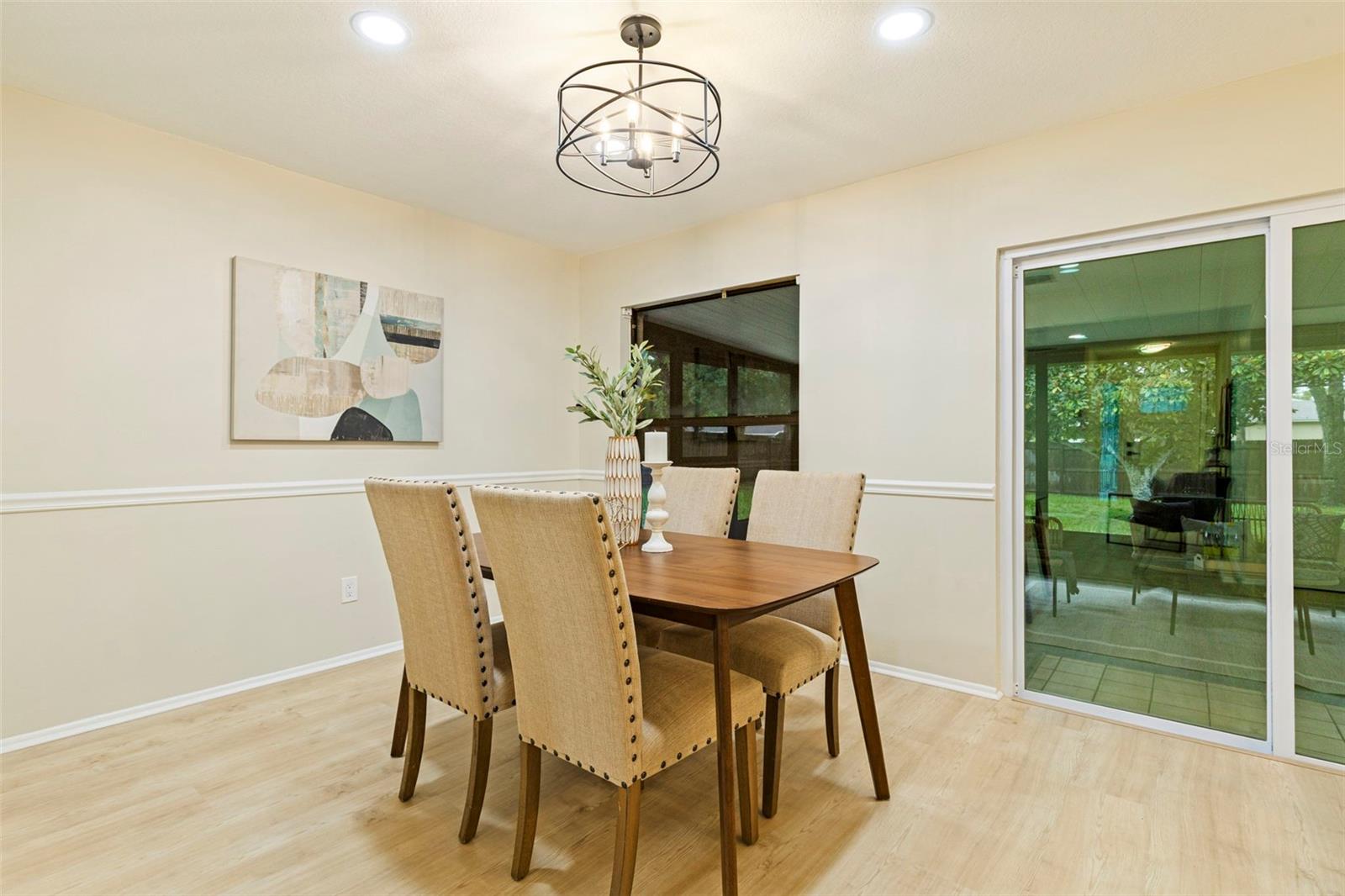 Image 23 of 35 For 1353 Wildwood Court