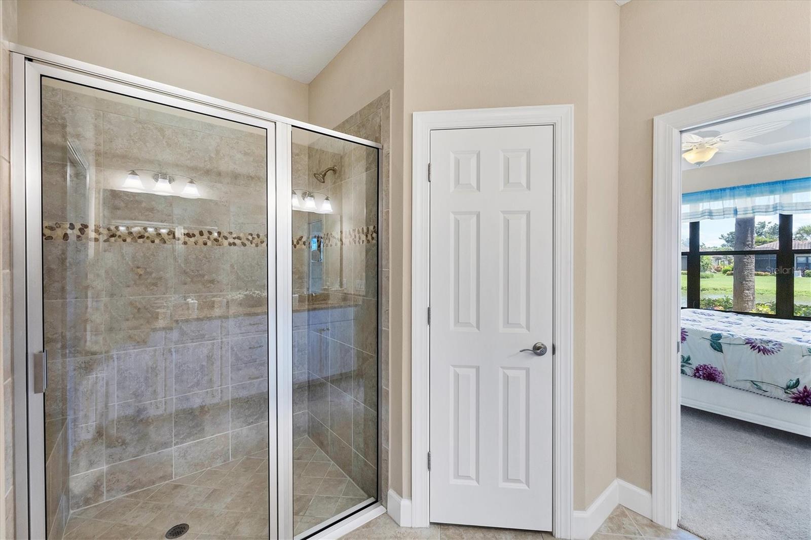 Image 19 of 49 For 8248 Varenna Drive