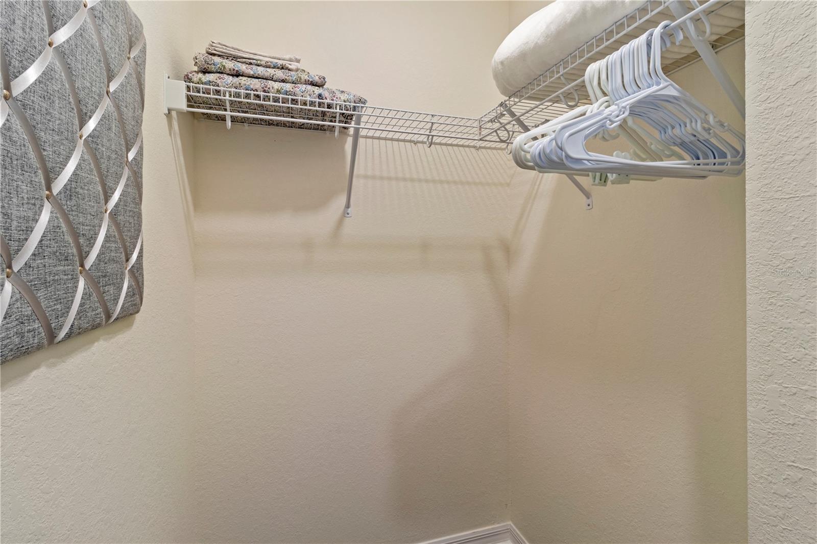 Image 28 of 89 For 17724 Gawthrop Drive 208