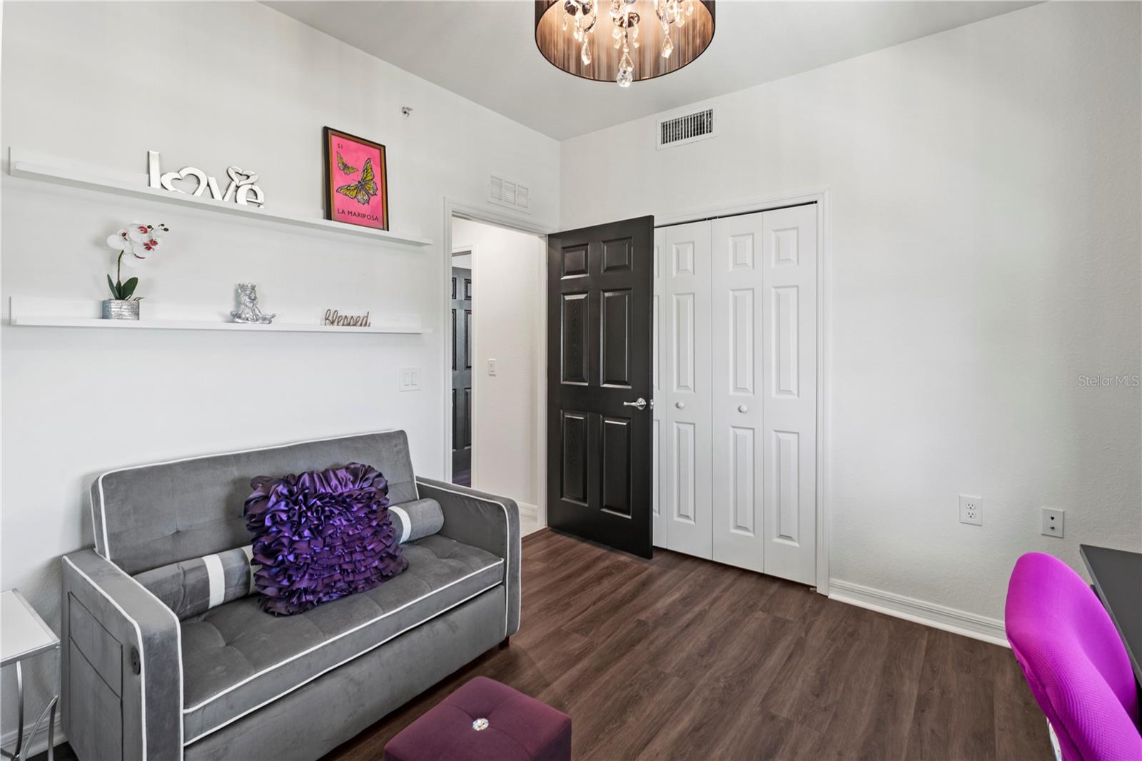 Image 33 of 89 For 17724 Gawthrop Drive 208