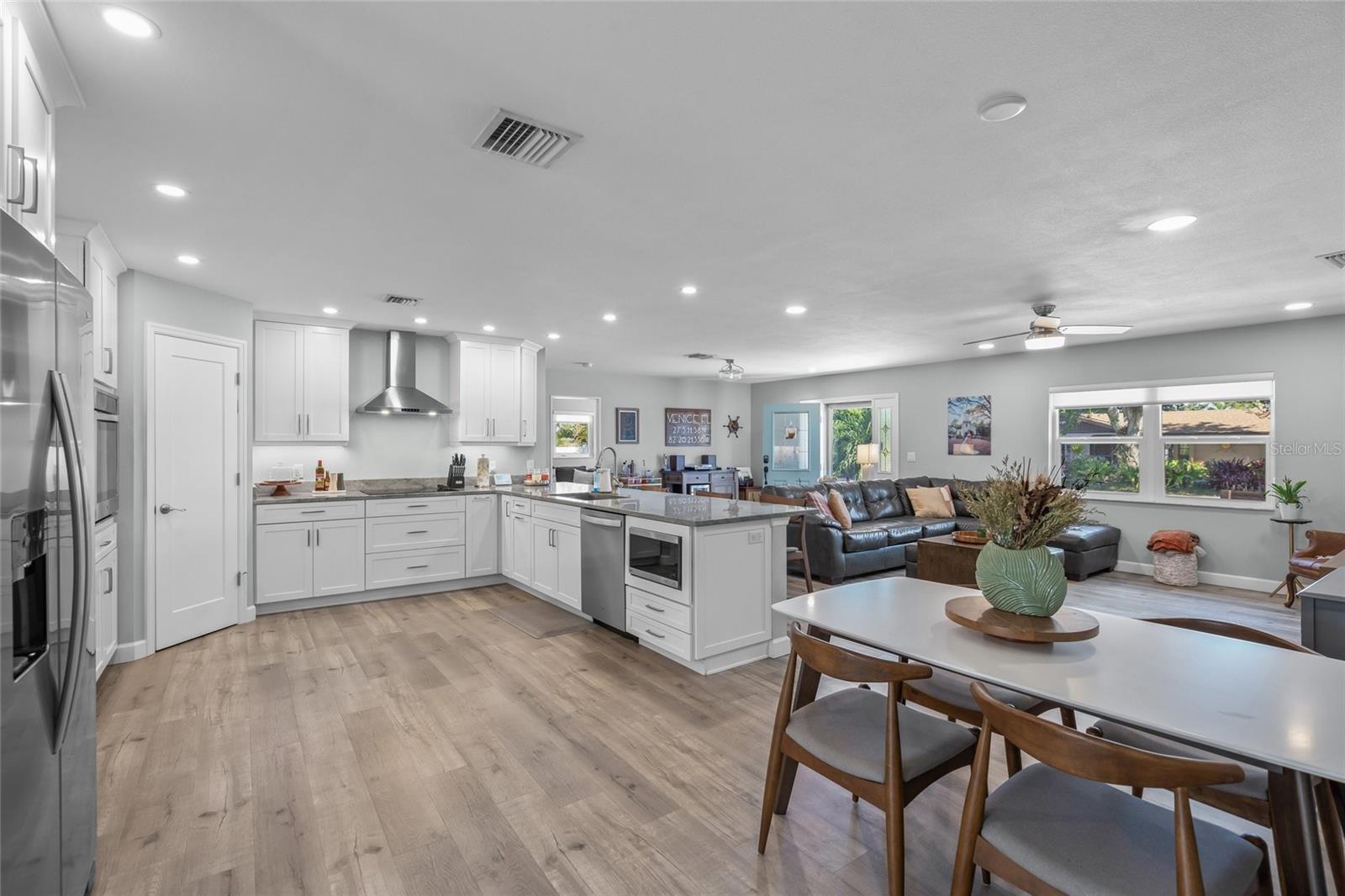 Image 12 of 47 For 744 Guild Drive