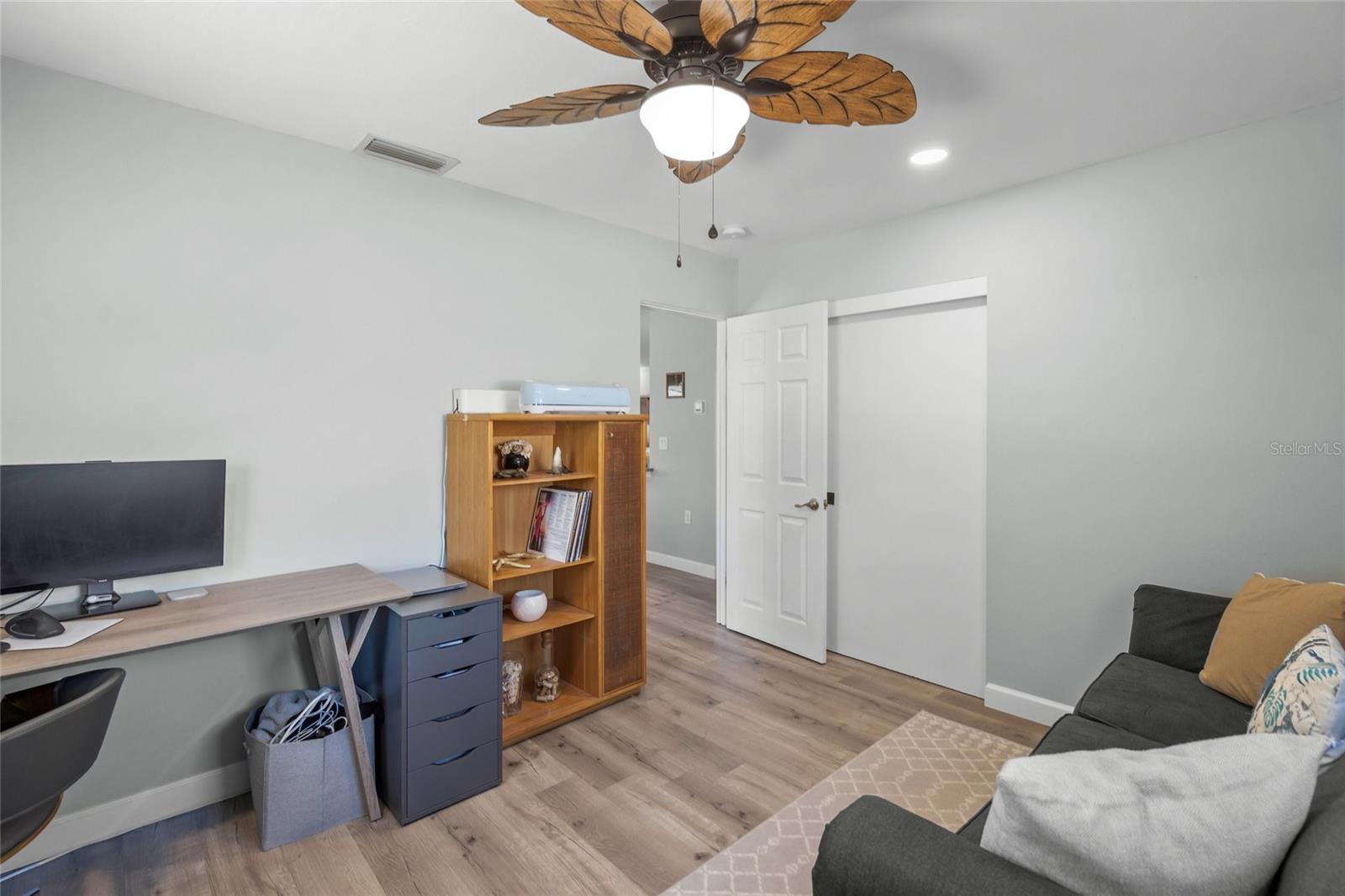 Image 28 of 47 For 744 Guild Drive