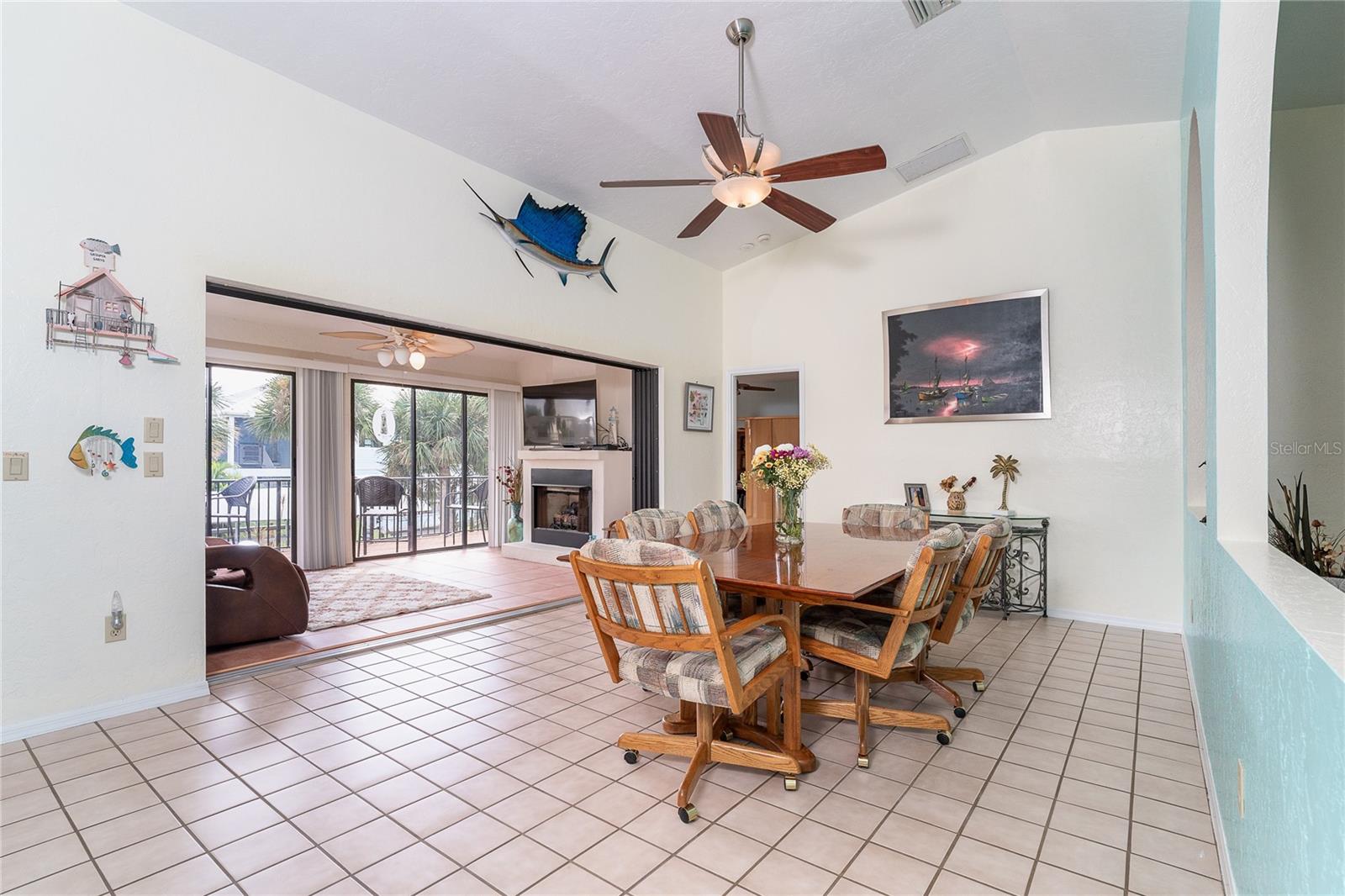 Image 11 of 58 For 10467 Marion Street