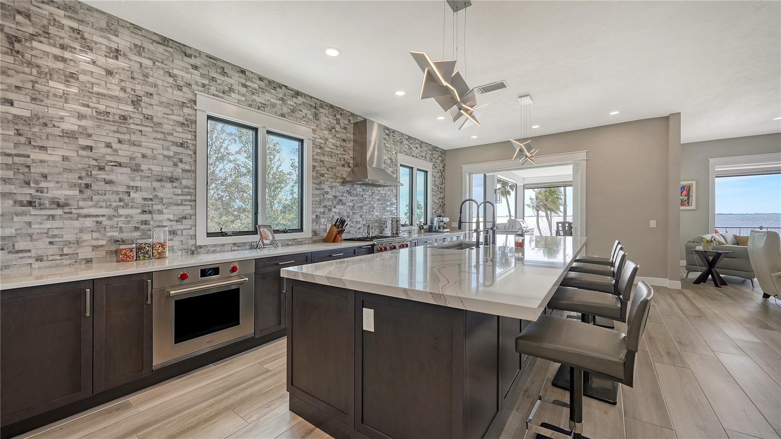 Image 9 of 50 For 7418 Westmoreland Drive