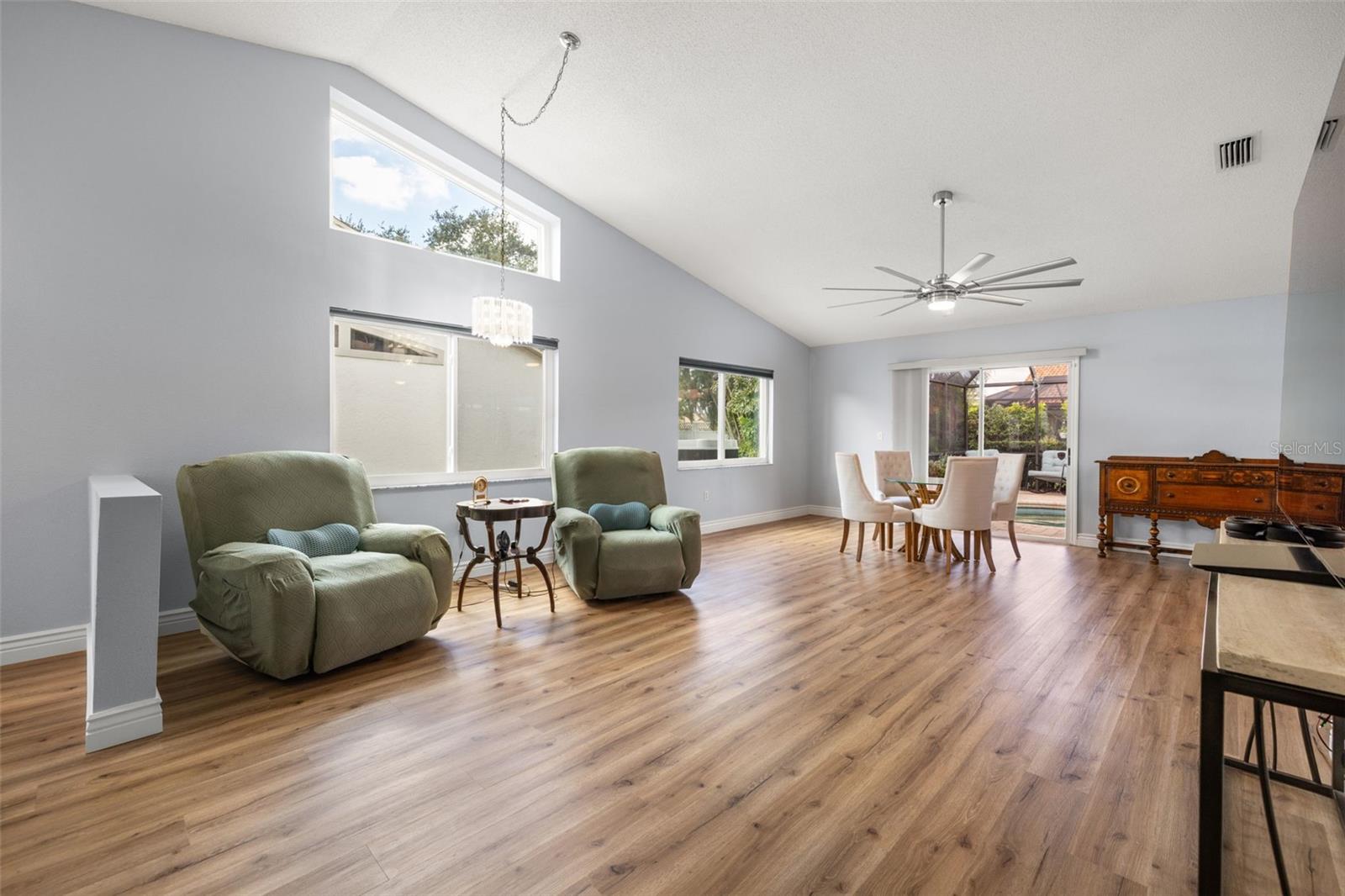 Image 5 of 44 For 4846 Raintree Street Circle E