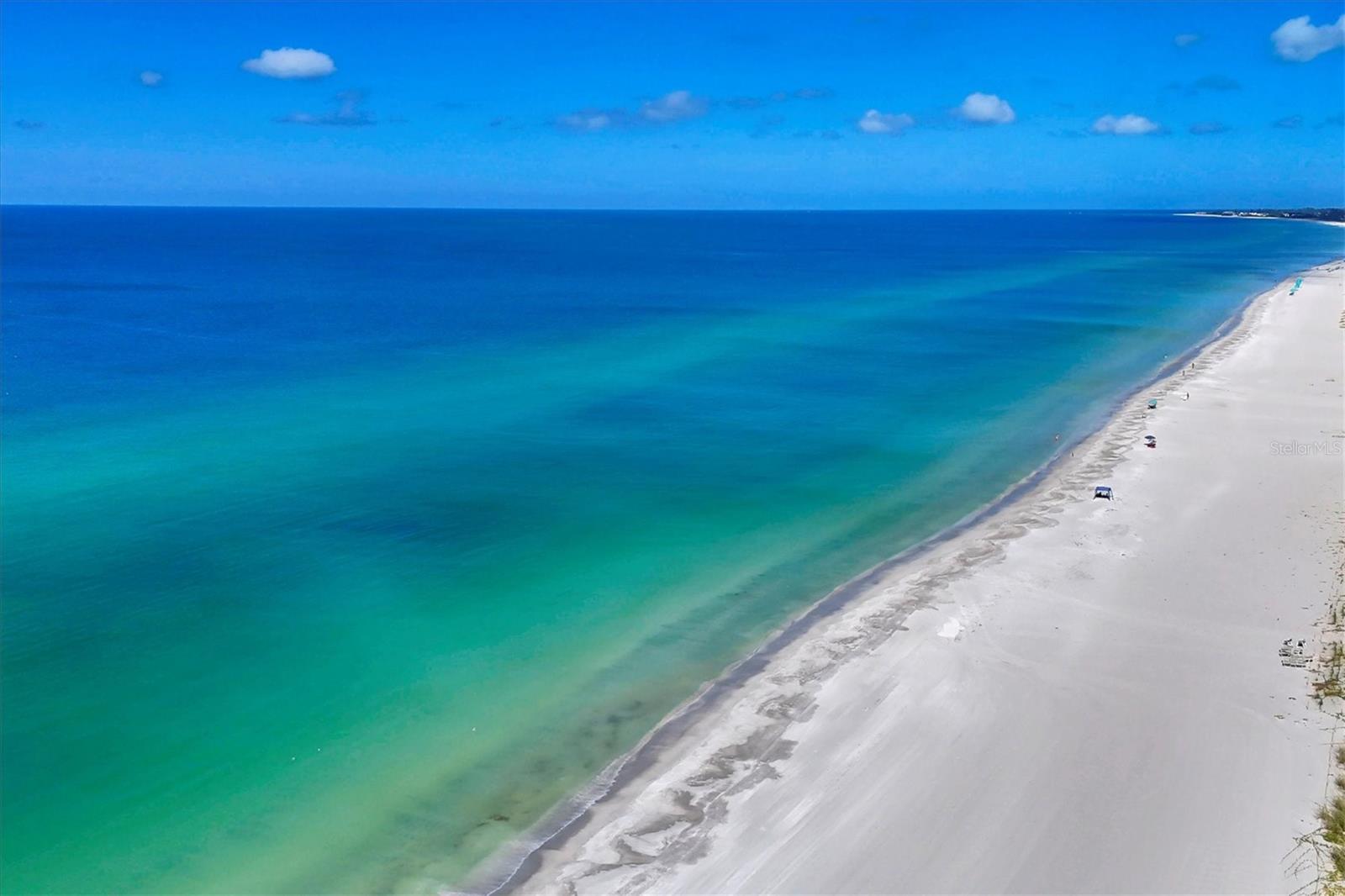 Image 30 of 32 For 4325 Gulf Of Mexico Drive 102