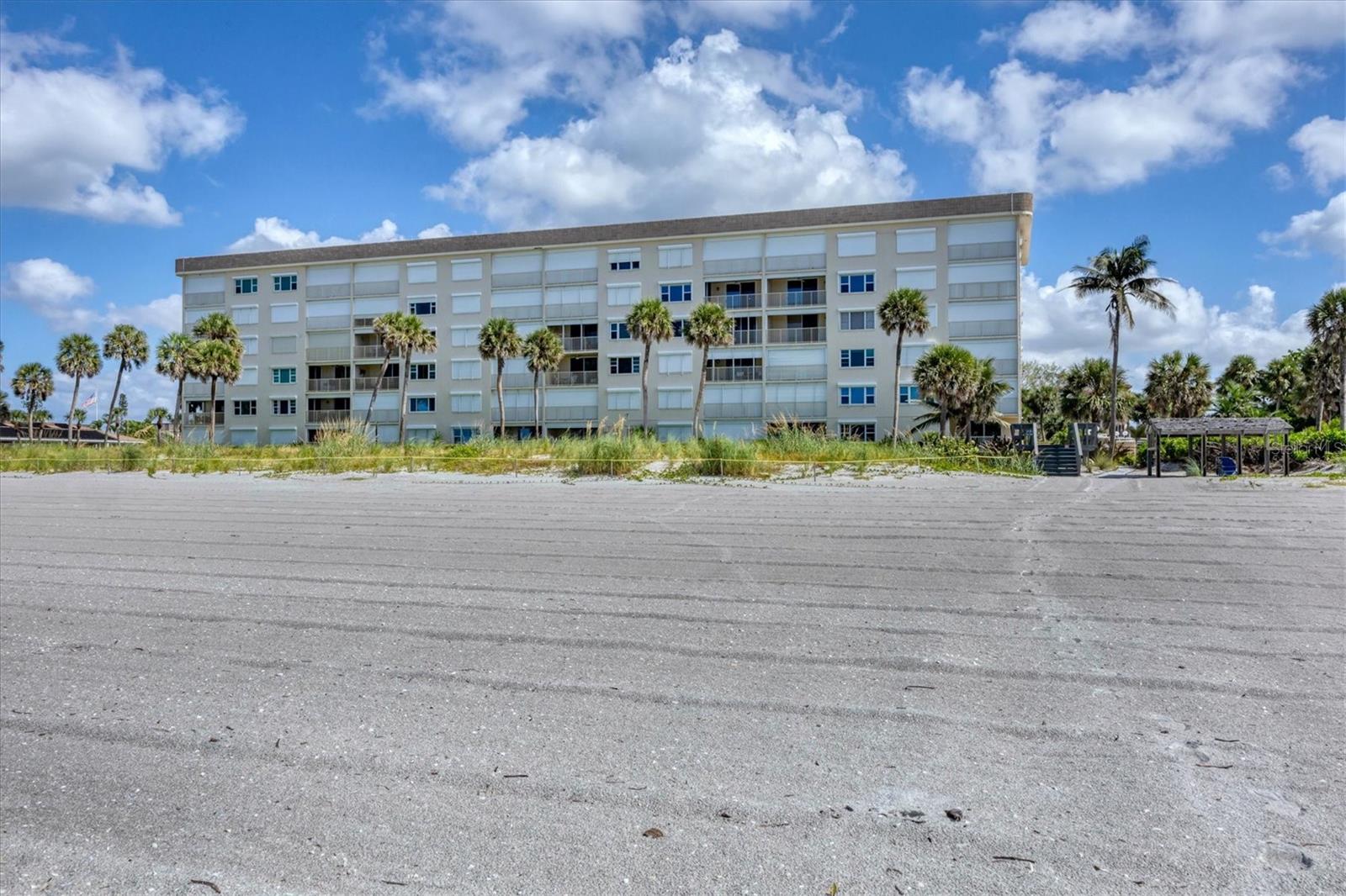 Image 31 of 32 For 4325 Gulf Of Mexico Drive 102