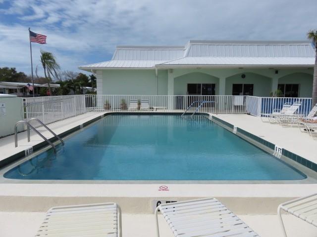 Image 20 of 26 For 2107 Palma Sola Boulevard 8