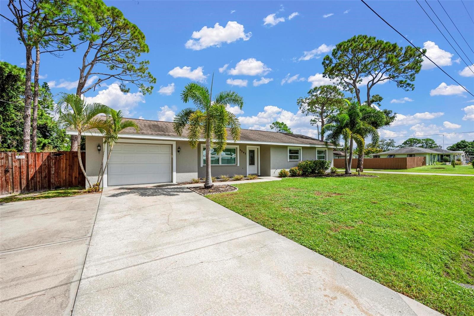 Image 2 of 33 For 4543 Galway Drive