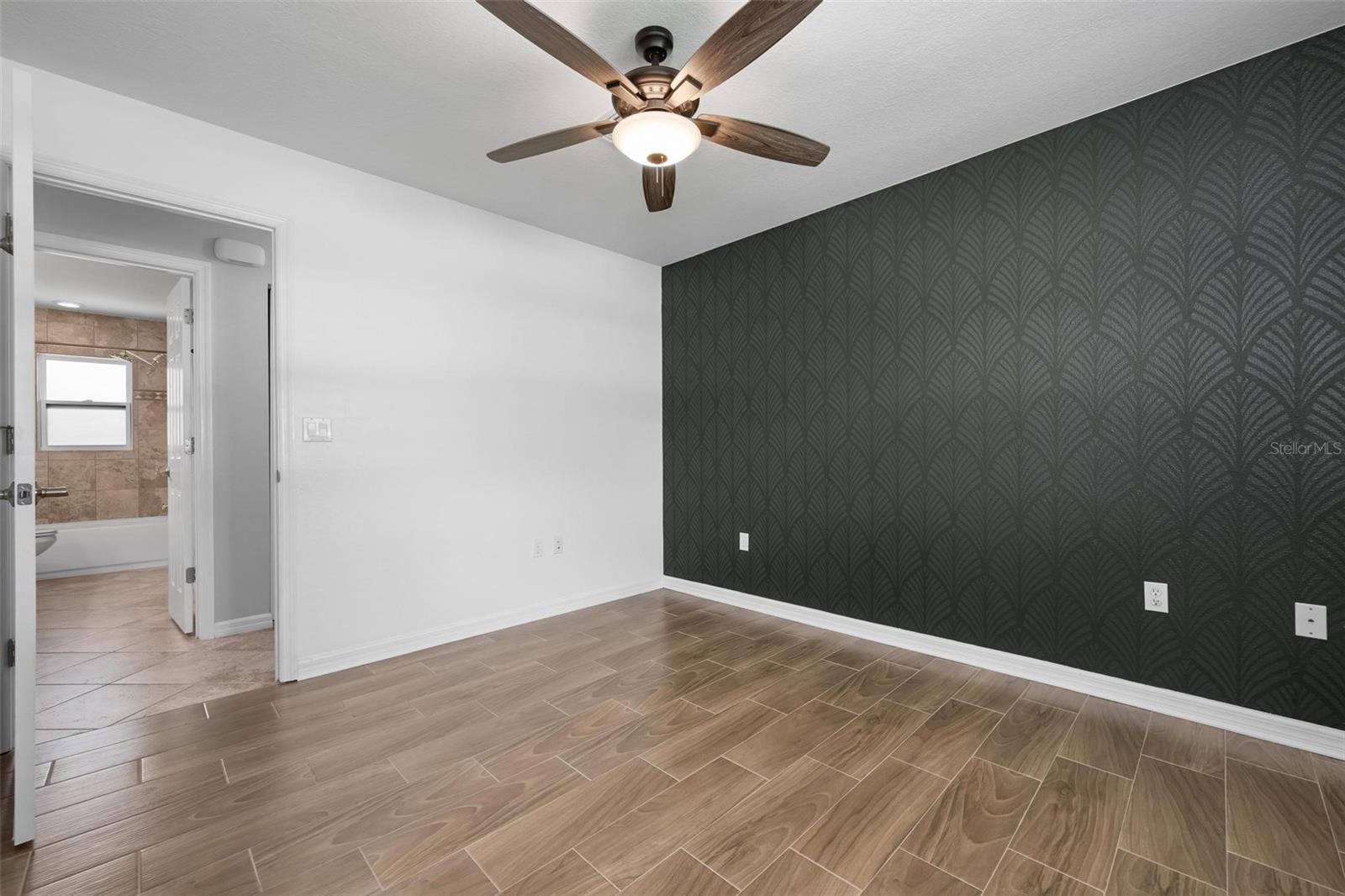 Image 21 of 33 For 4543 Galway Drive