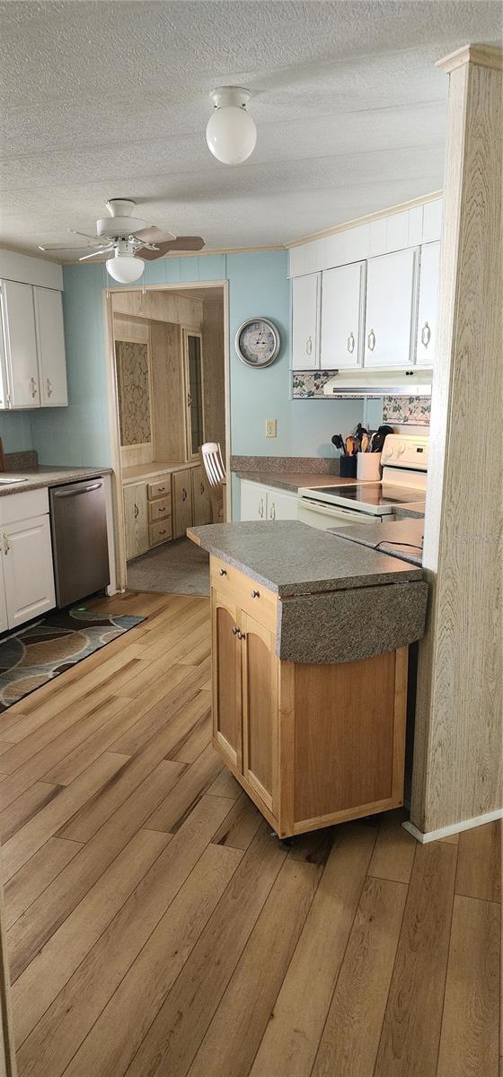 Image 19 of 48 For 5316 53rd Avenue E Q5