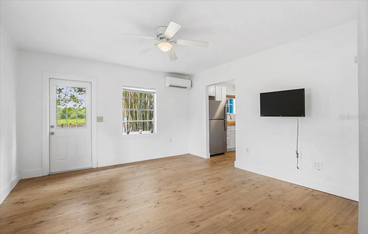 Image 41 of 48 For 6737 Lincoln Road