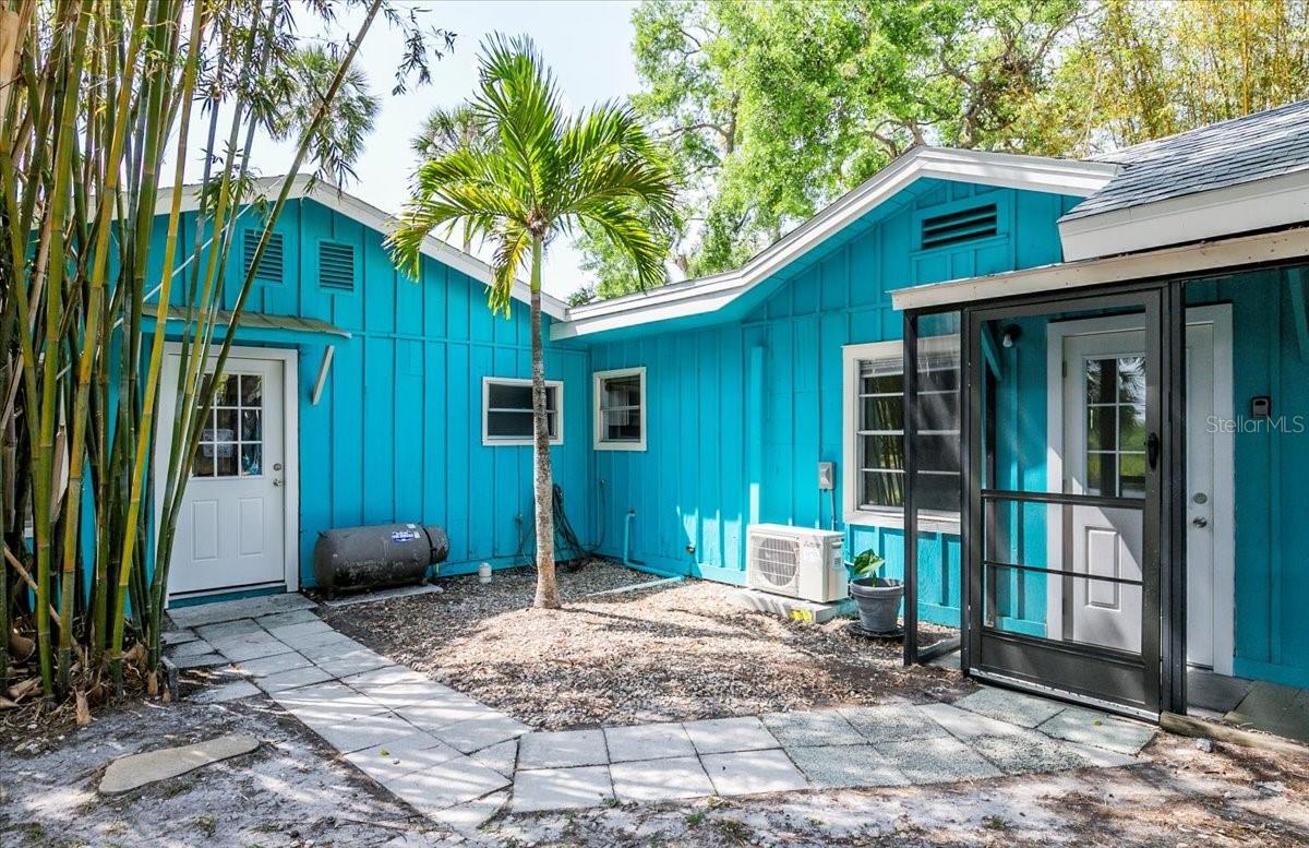 Image 7 of 48 For 6737 Lincoln Road