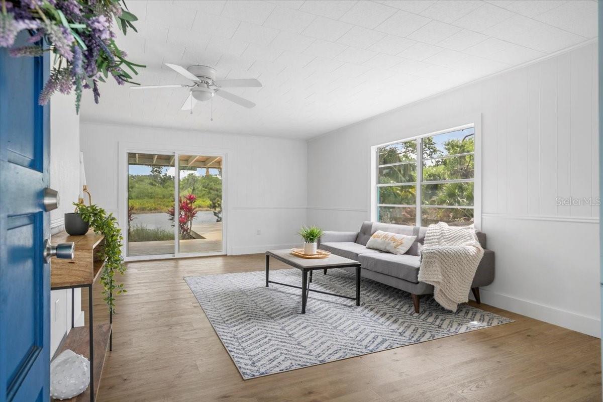 Image 8 of 48 For 6737 Lincoln Road