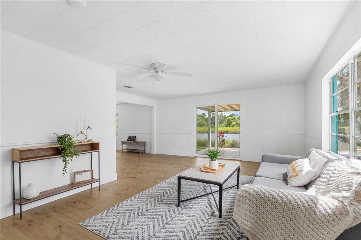 Image 9 of 48 For 6737 Lincoln Road