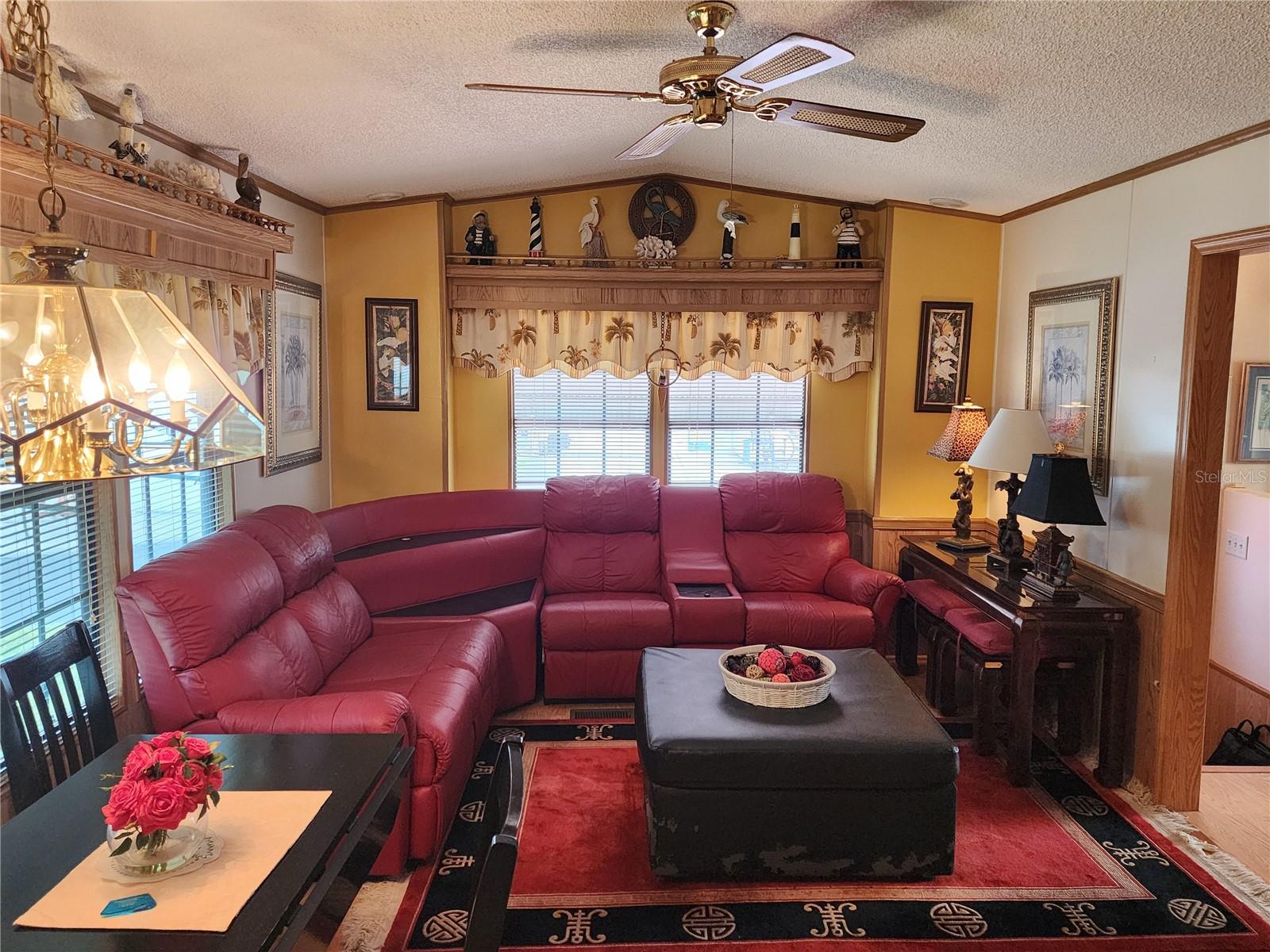 Image 2 of 18 For 1674 University Parkway 389