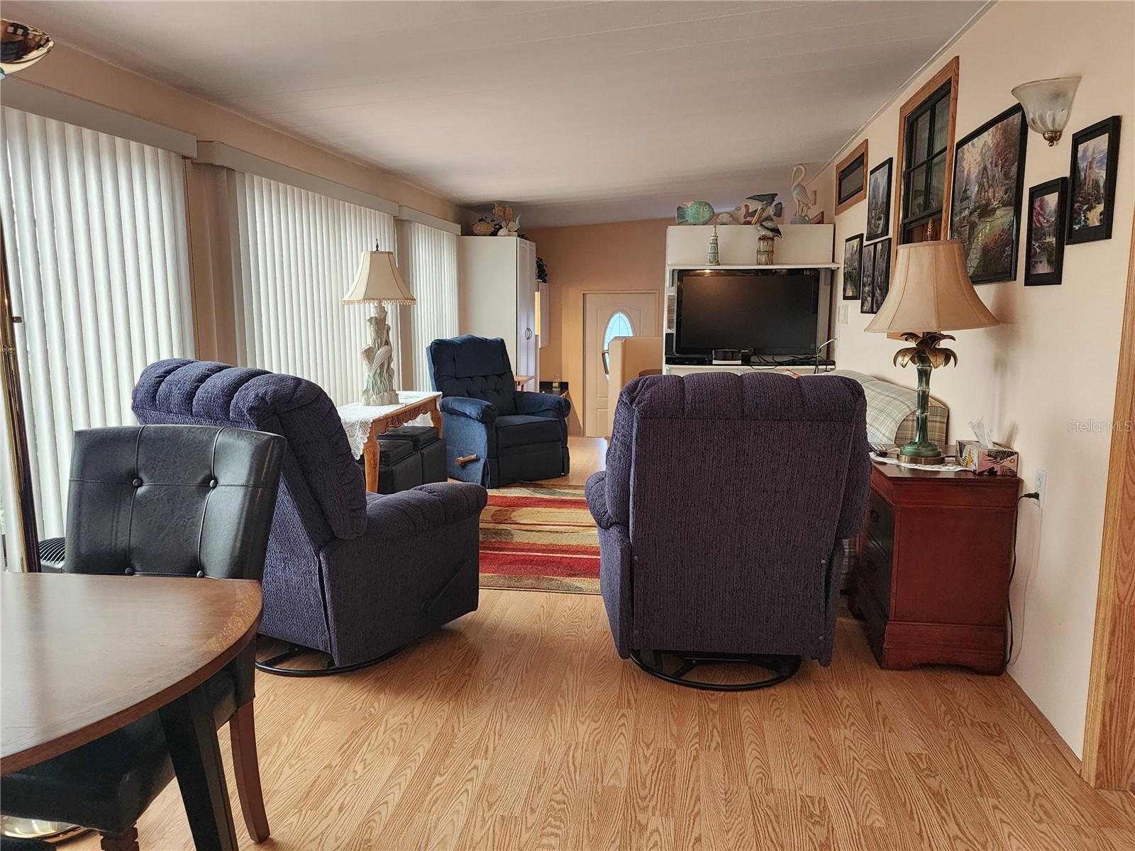 Image 5 of 18 For 1674 University Parkway 389