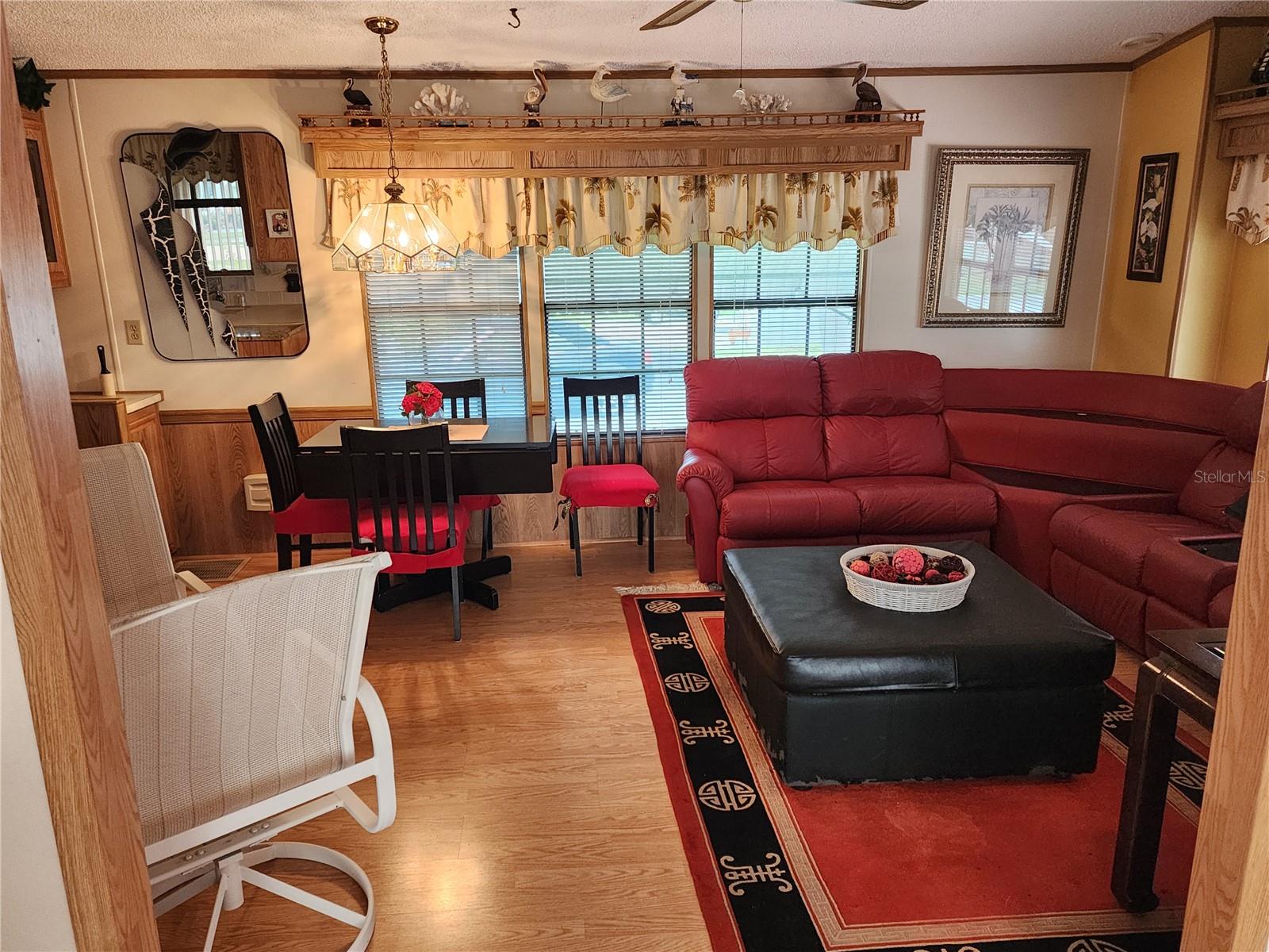 Image 7 of 18 For 1674 University Parkway 389