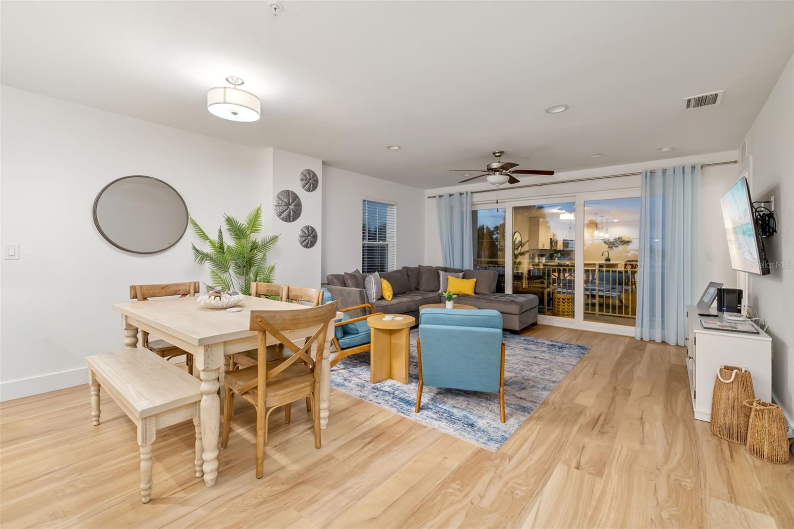 Image 23 of 41 For 15305 1st Street E 201