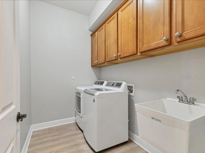 Image 33 of 91 For 6702 Soaring Eagle Way