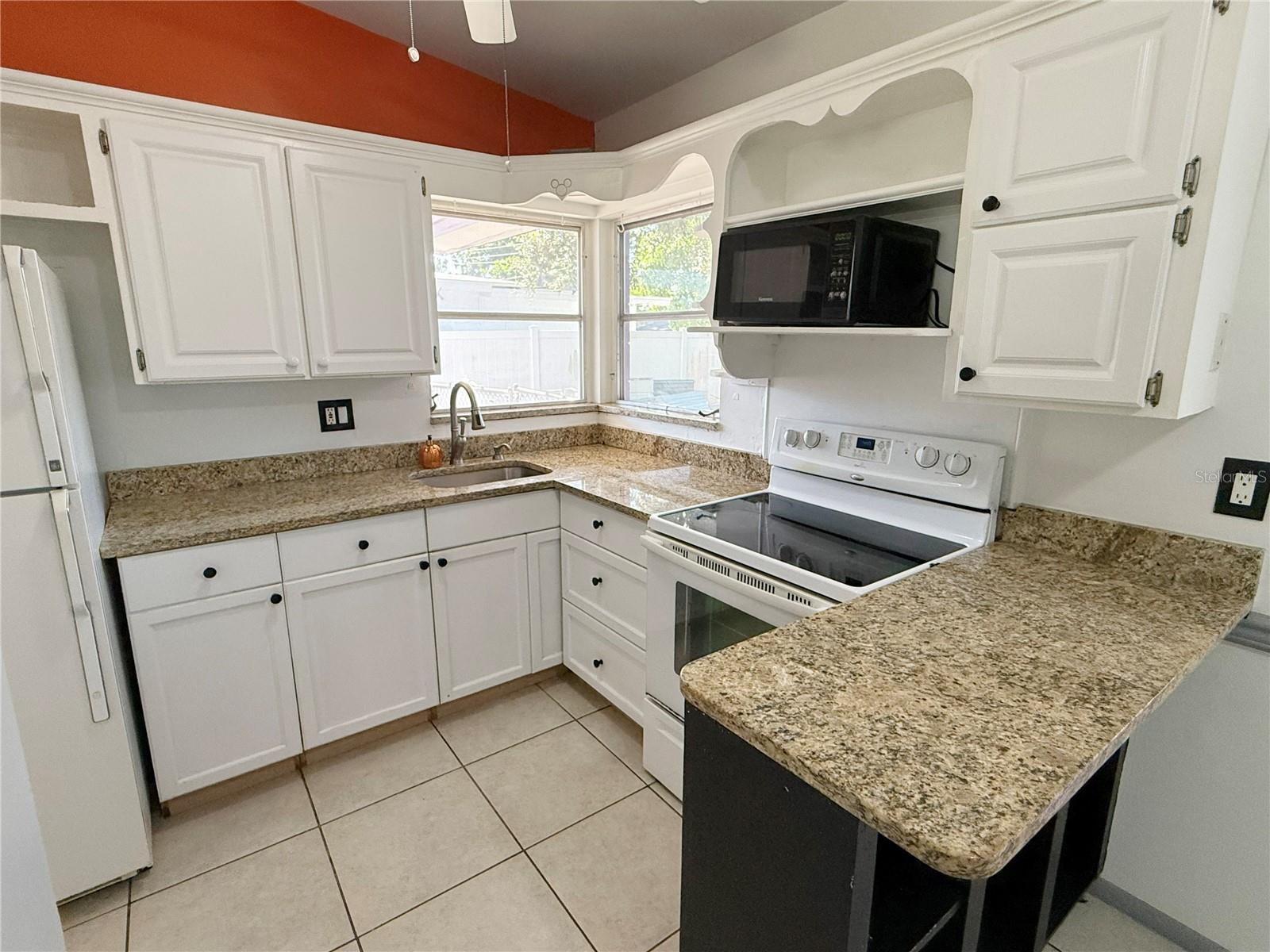 Image 11 of 29 For 3708 Lalani Boulevard