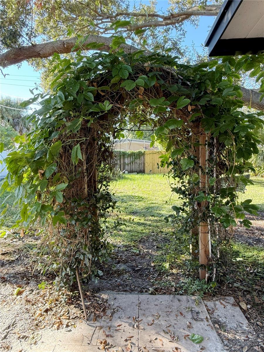 Image 26 of 29 For 3708 Lalani Boulevard