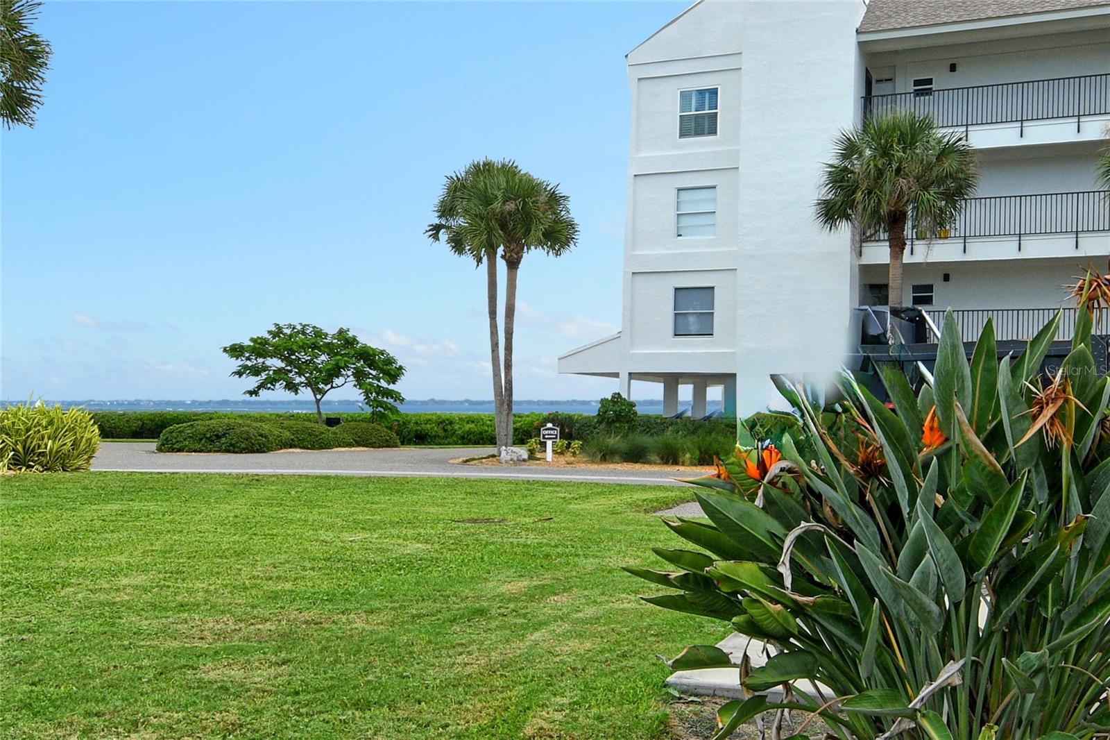 Image 3 of 67 For 4780 Gulf Of Mexico Dr. Villa 5