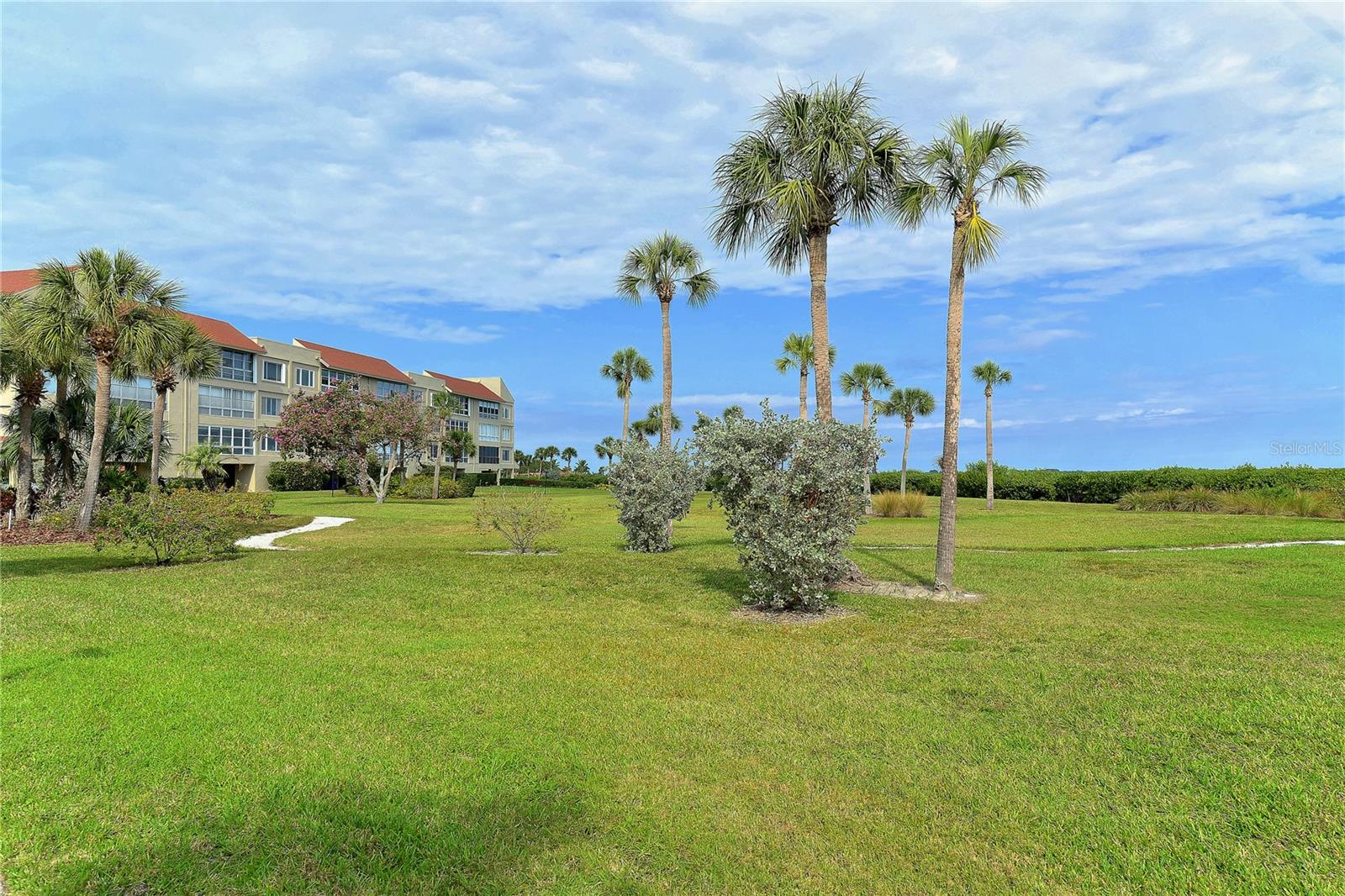 Image 61 of 67 For 4780 Gulf Of Mexico Dr. Villa 5