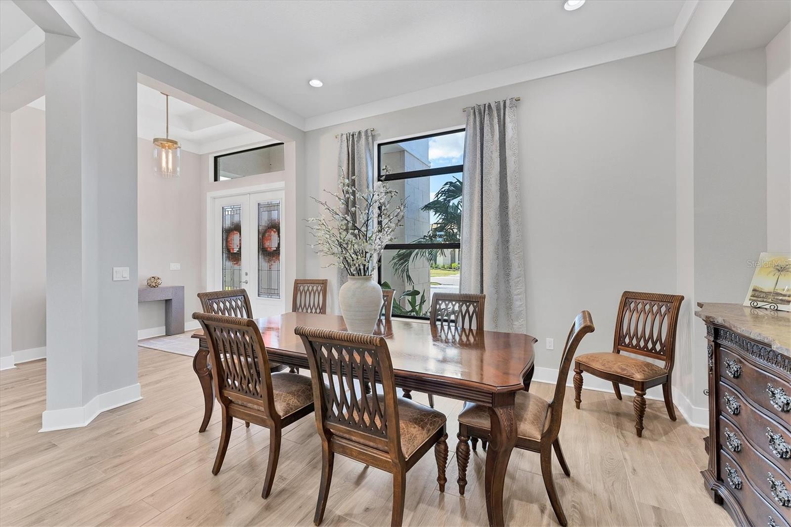 Image 28 of 80 For 4604 Mondrian Court