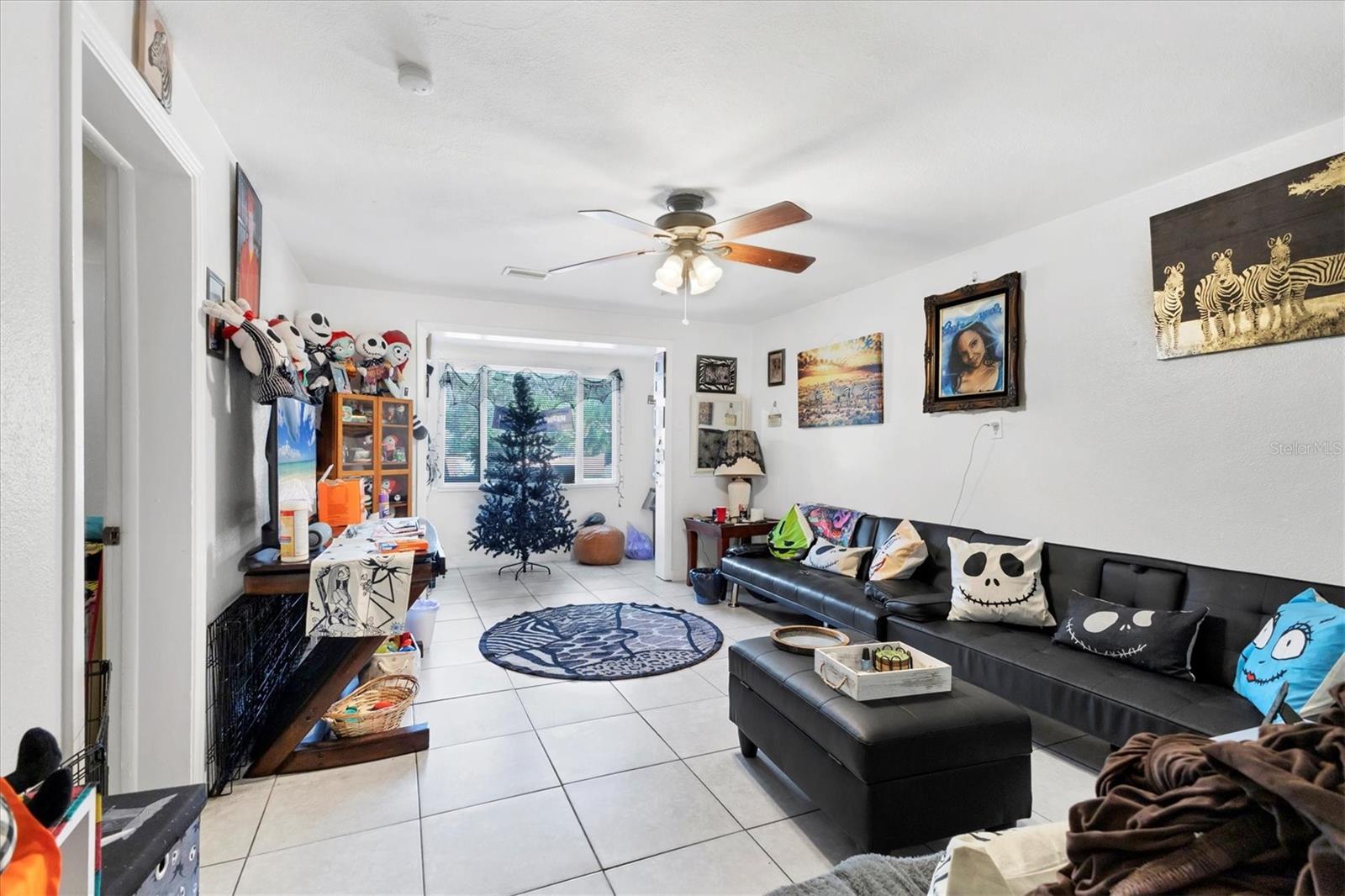 Image 10 of 32 For 234-236 Colonia Lane E