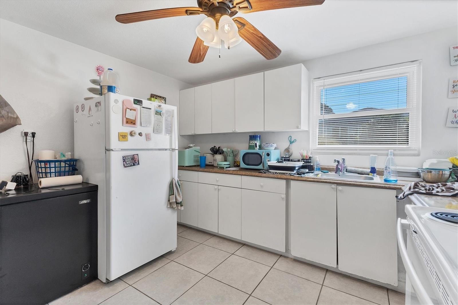 Image 11 of 32 For 234-236 Colonia Lane E