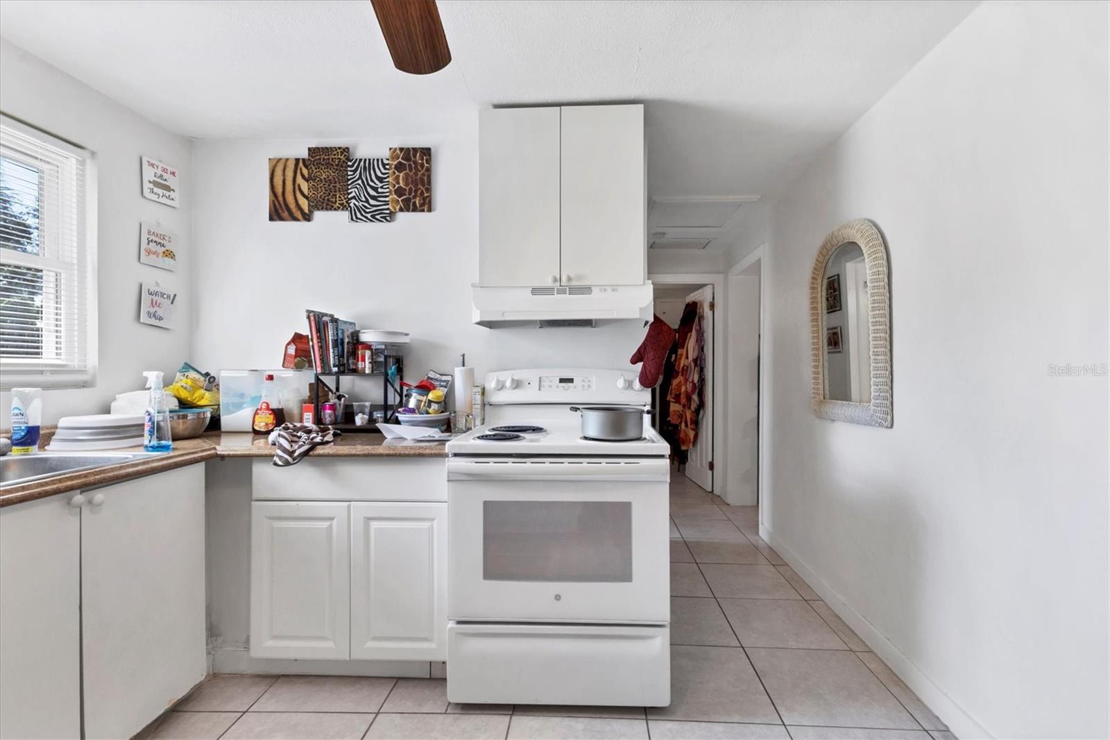 Image 13 of 32 For 234-236 Colonia Lane E