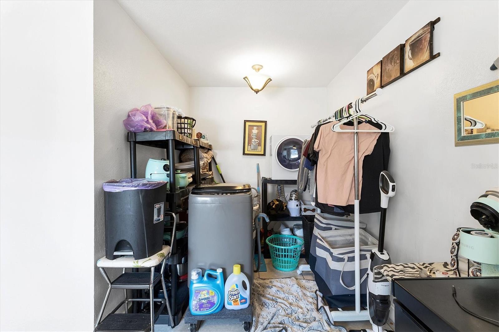 Image 15 of 32 For 234-236 Colonia Lane E