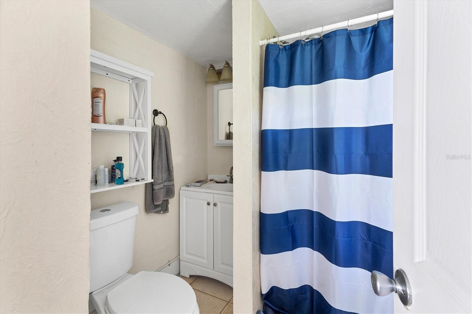 Image 29 of 32 For 234-236 Colonia Lane E