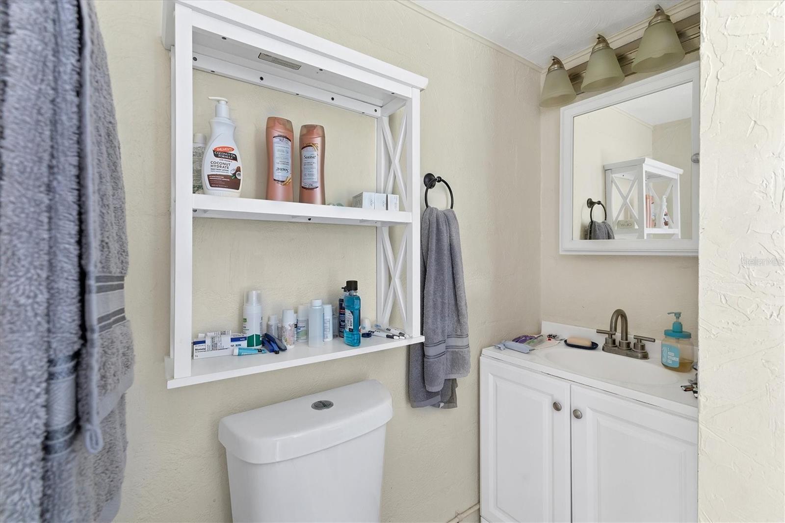 Image 30 of 32 For 234-236 Colonia Lane E