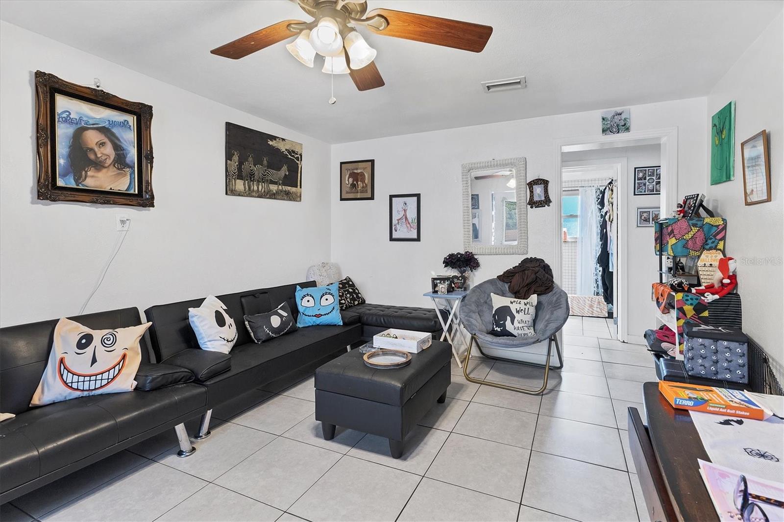 Image 8 of 32 For 234-236 Colonia Lane E