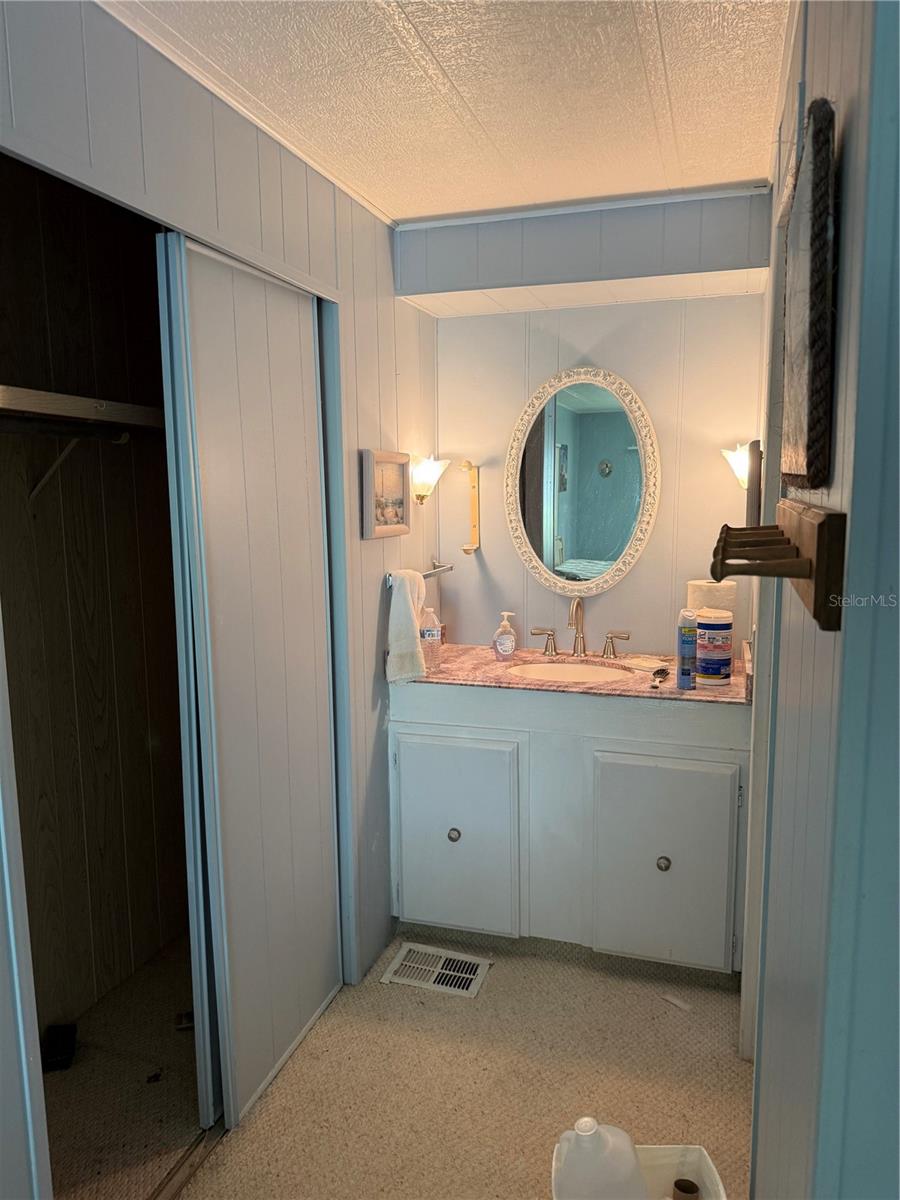 Image 13 of 26 For 10303 Burnt Store Road 11