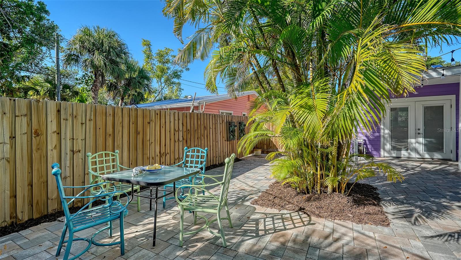 Image 18 of 48 For 521 & 523 Ohio Place