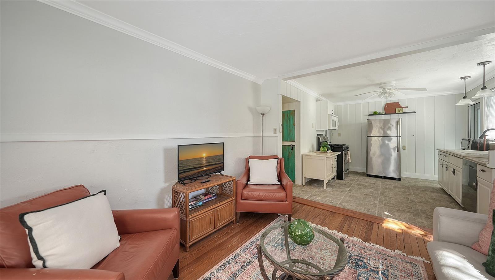 Image 22 of 48 For 521 & 523 Ohio Place