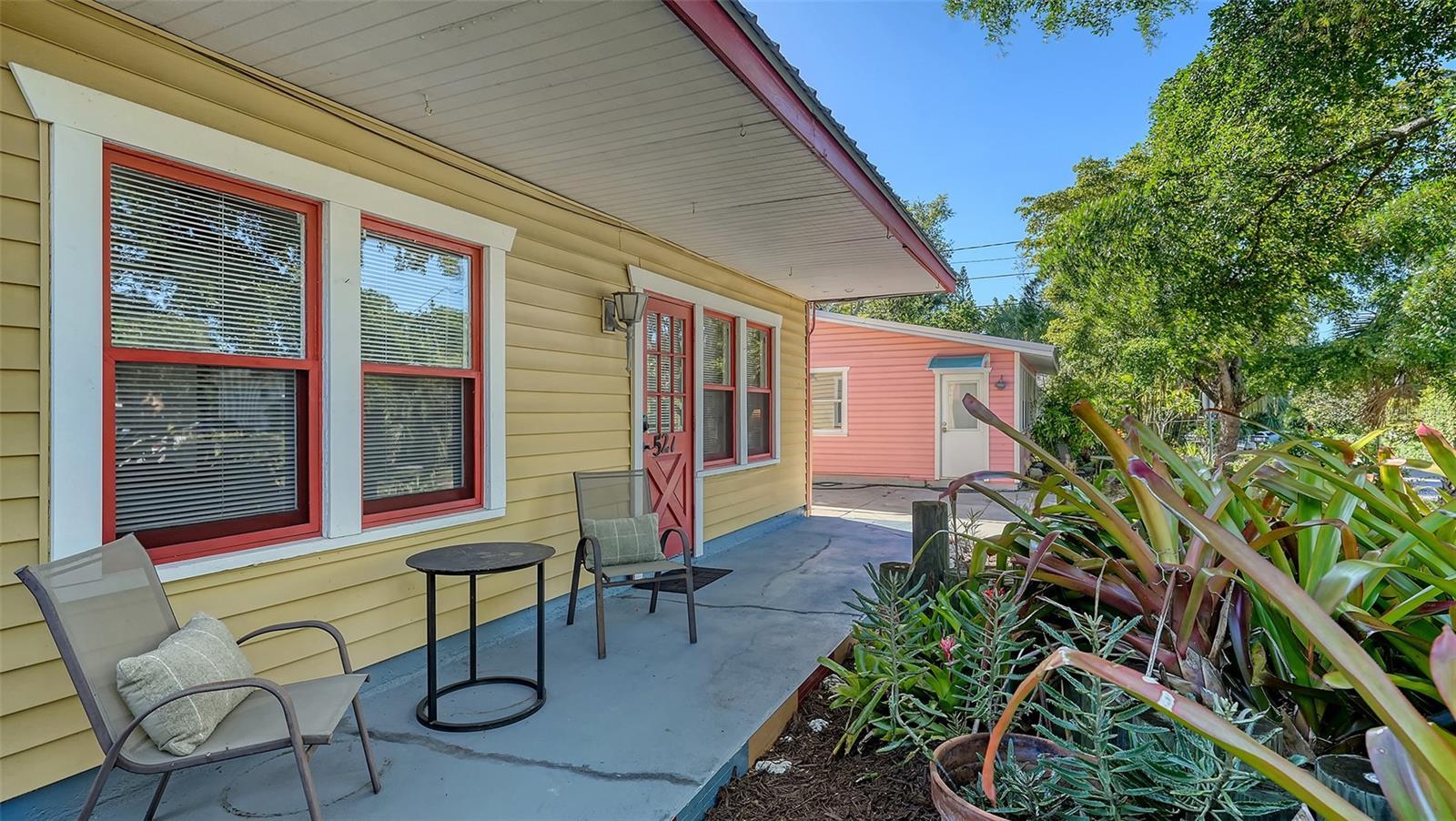 Image 3 of 48 For 521 & 523 Ohio Place