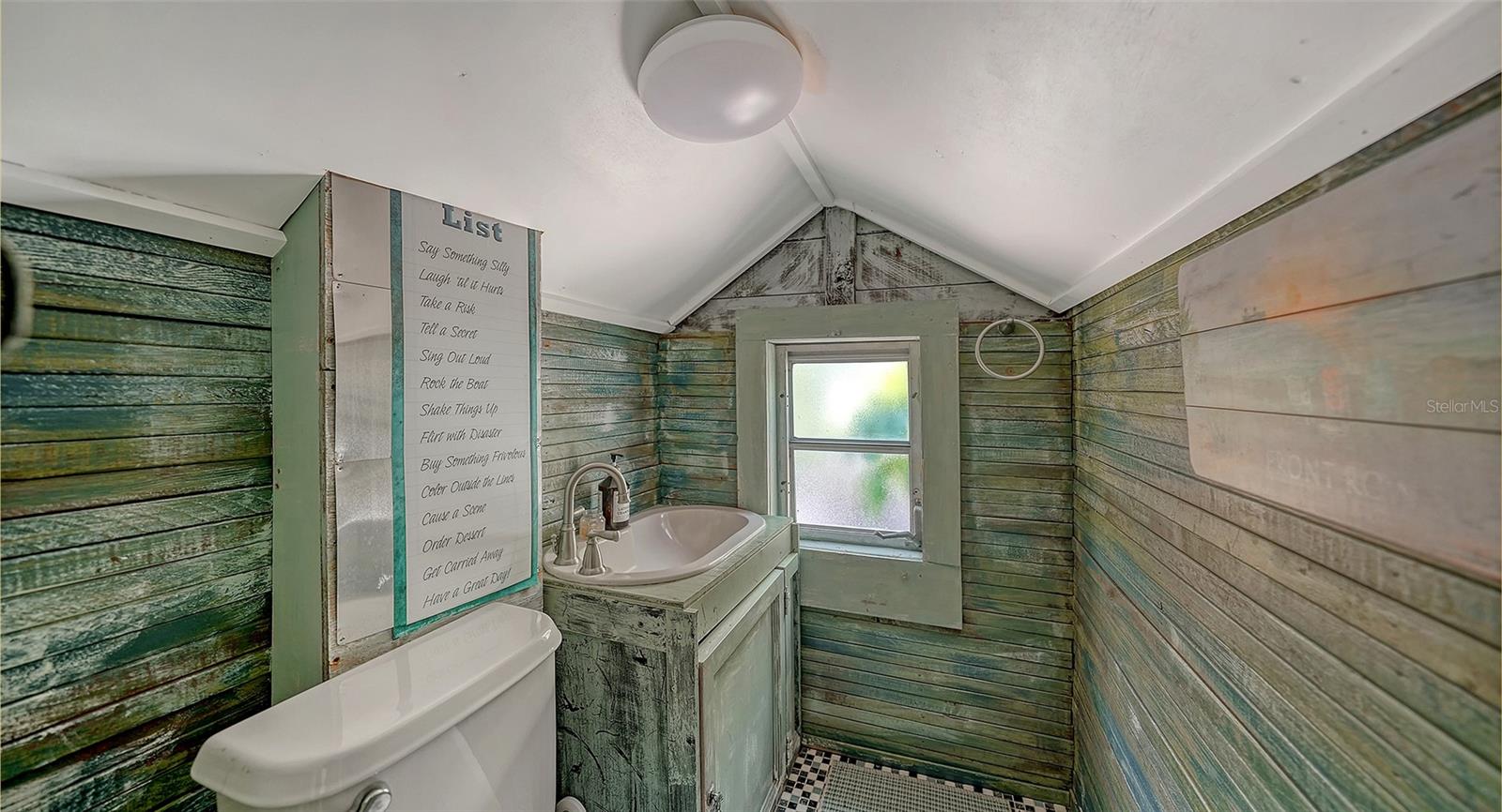 Image 33 of 48 For 521 & 523 Ohio Place