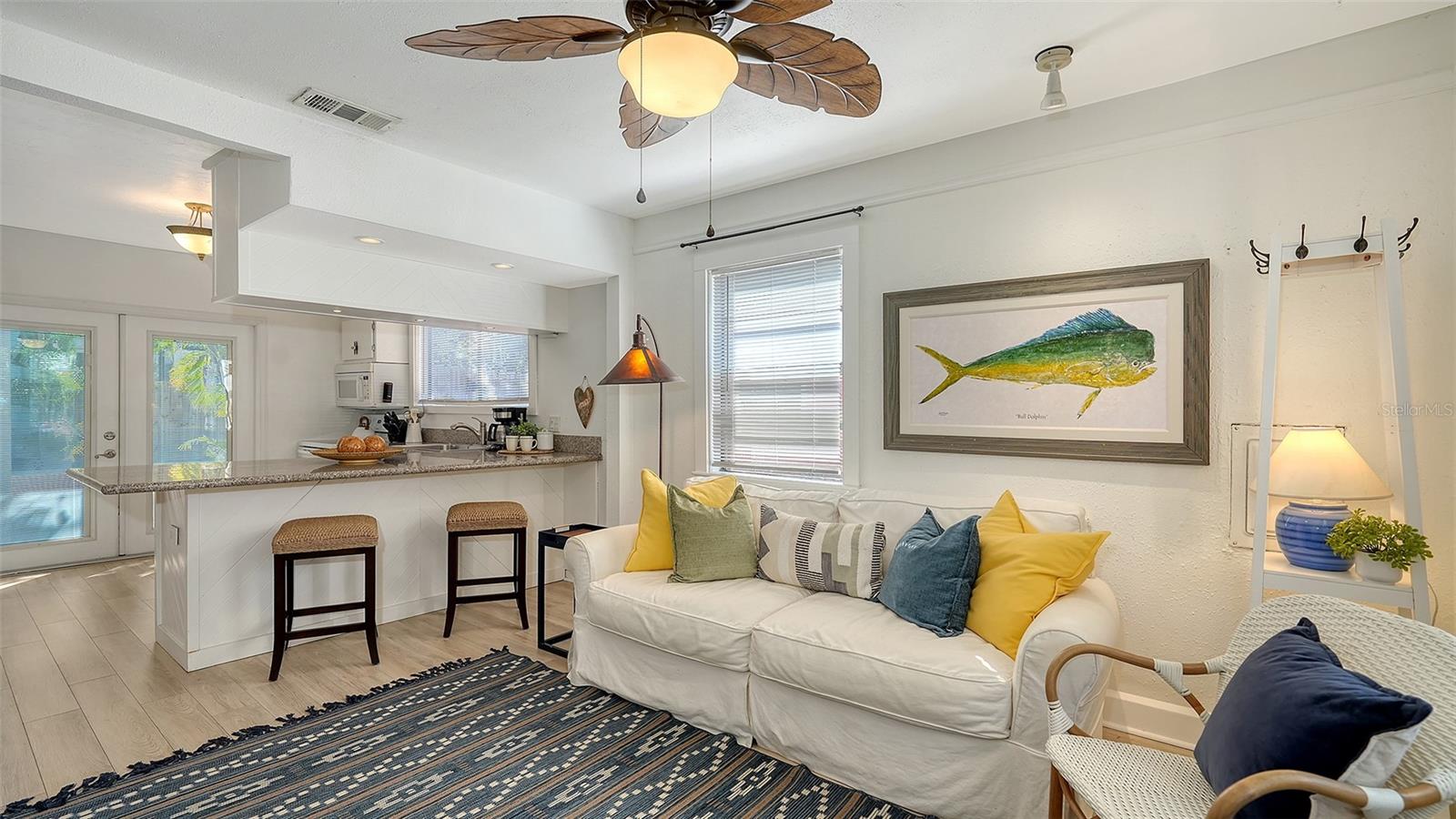 Image 4 of 48 For 521 & 523 Ohio Place