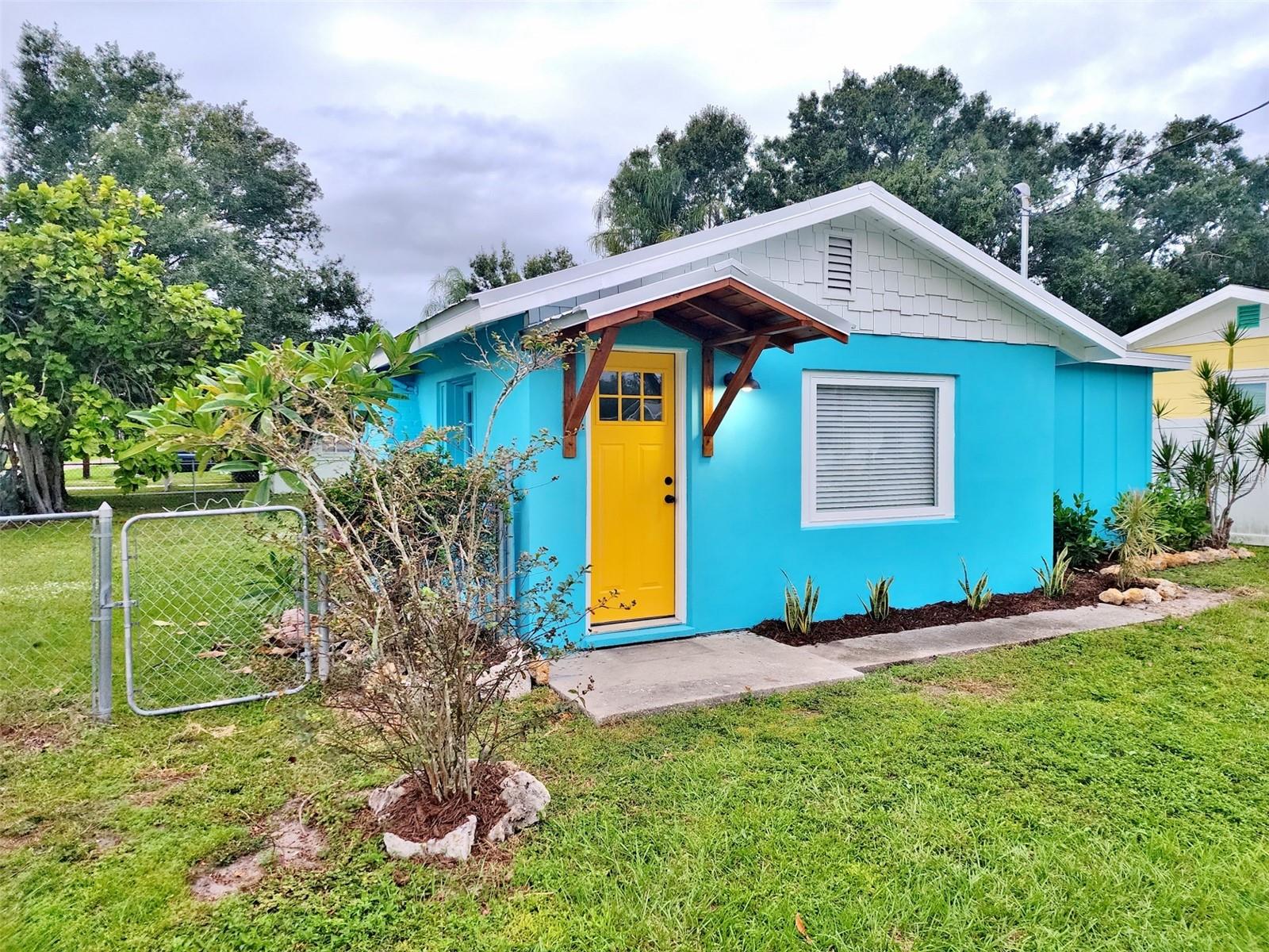 Image 2 of 34 For 322 34th Street W