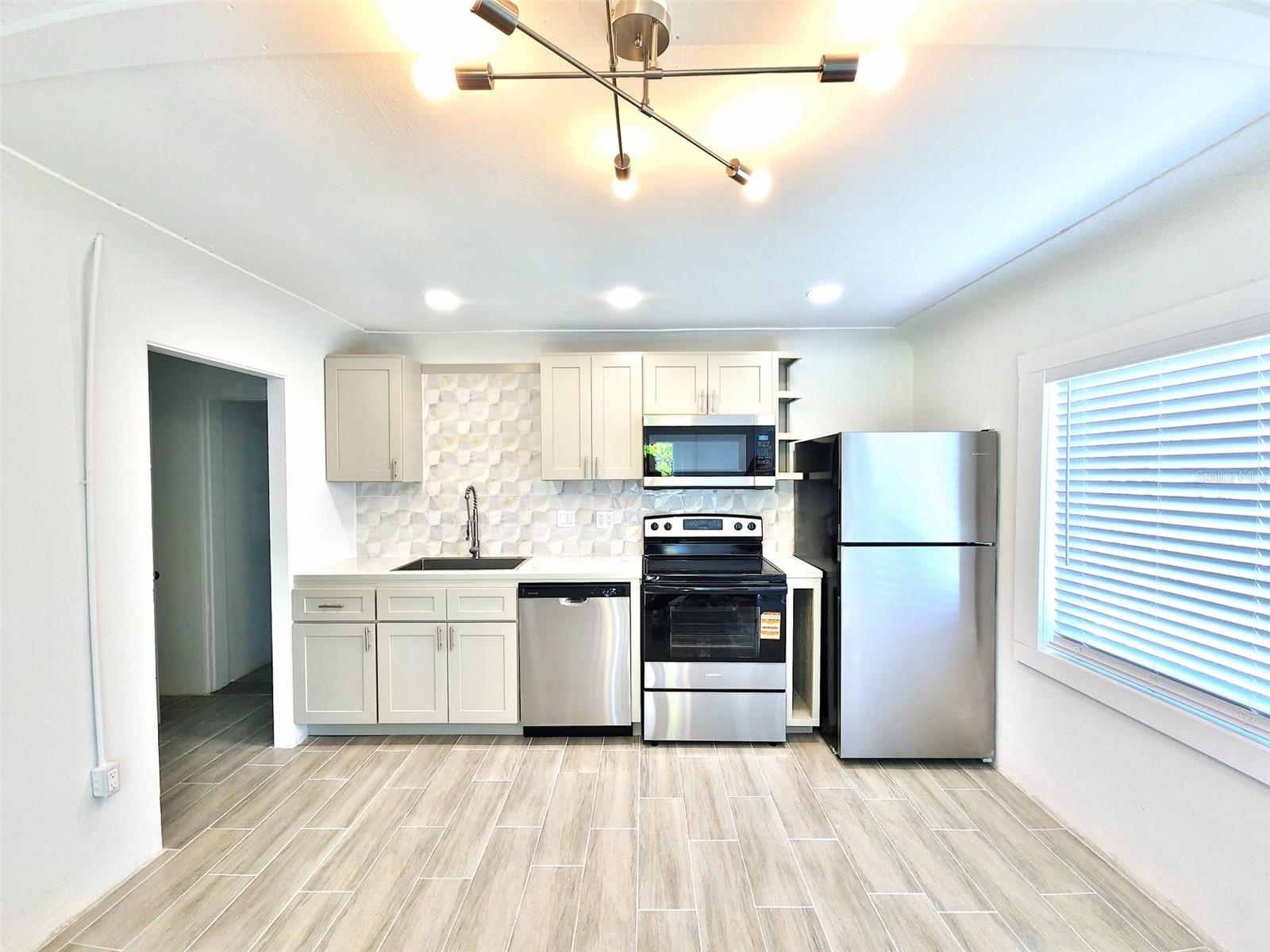 Image 9 of 34 For 322 34th Street W