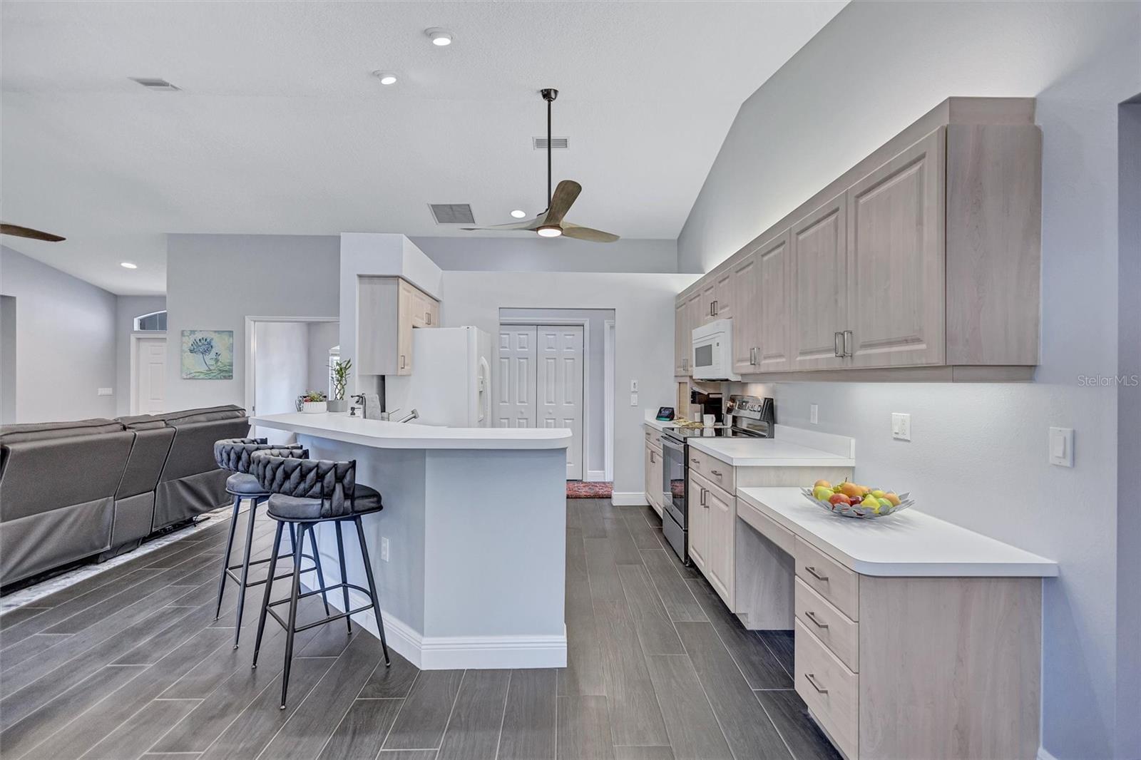 Image 13 of 68 For 2104 Tocobaga Lane