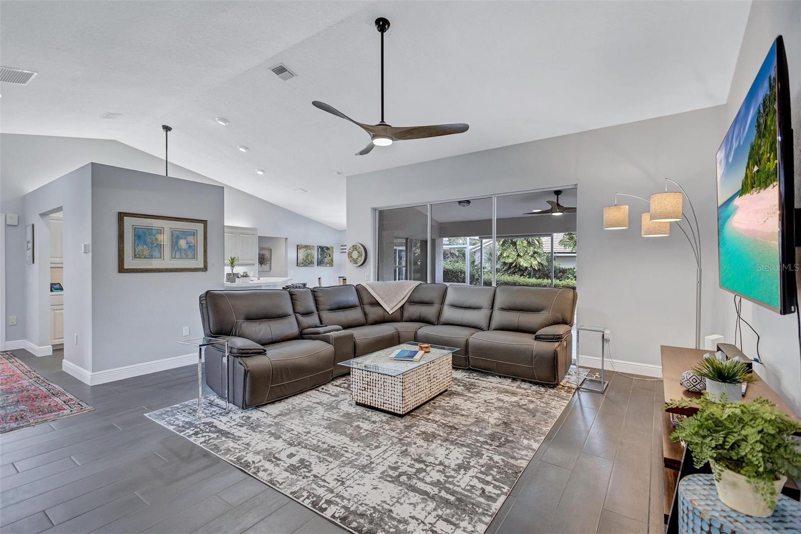 Image 7 of 68 For 2104 Tocobaga Lane